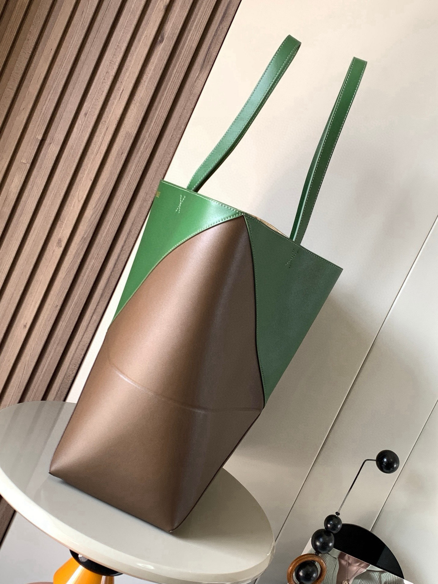 Loewe 大号42cm亮面牛皮革购物袋 puzzle