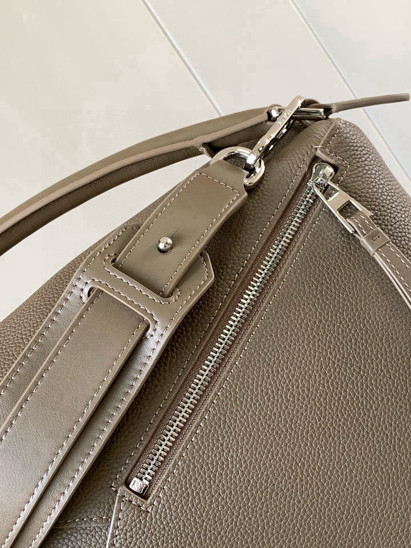 Loewe 新版本几何包29CM Puzzle手袋～