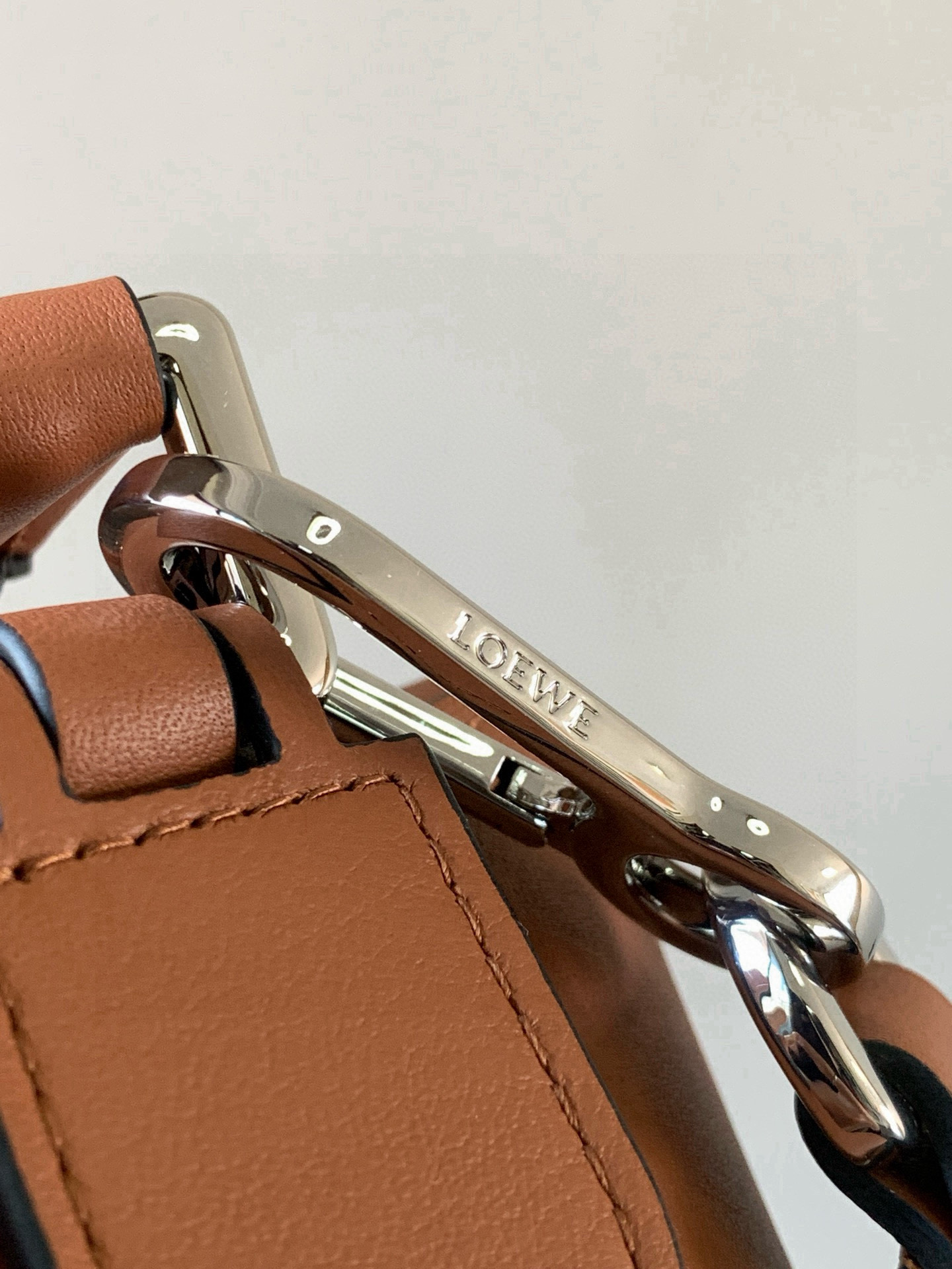 Loewe 新版本几何包29CM Puzzle手袋～