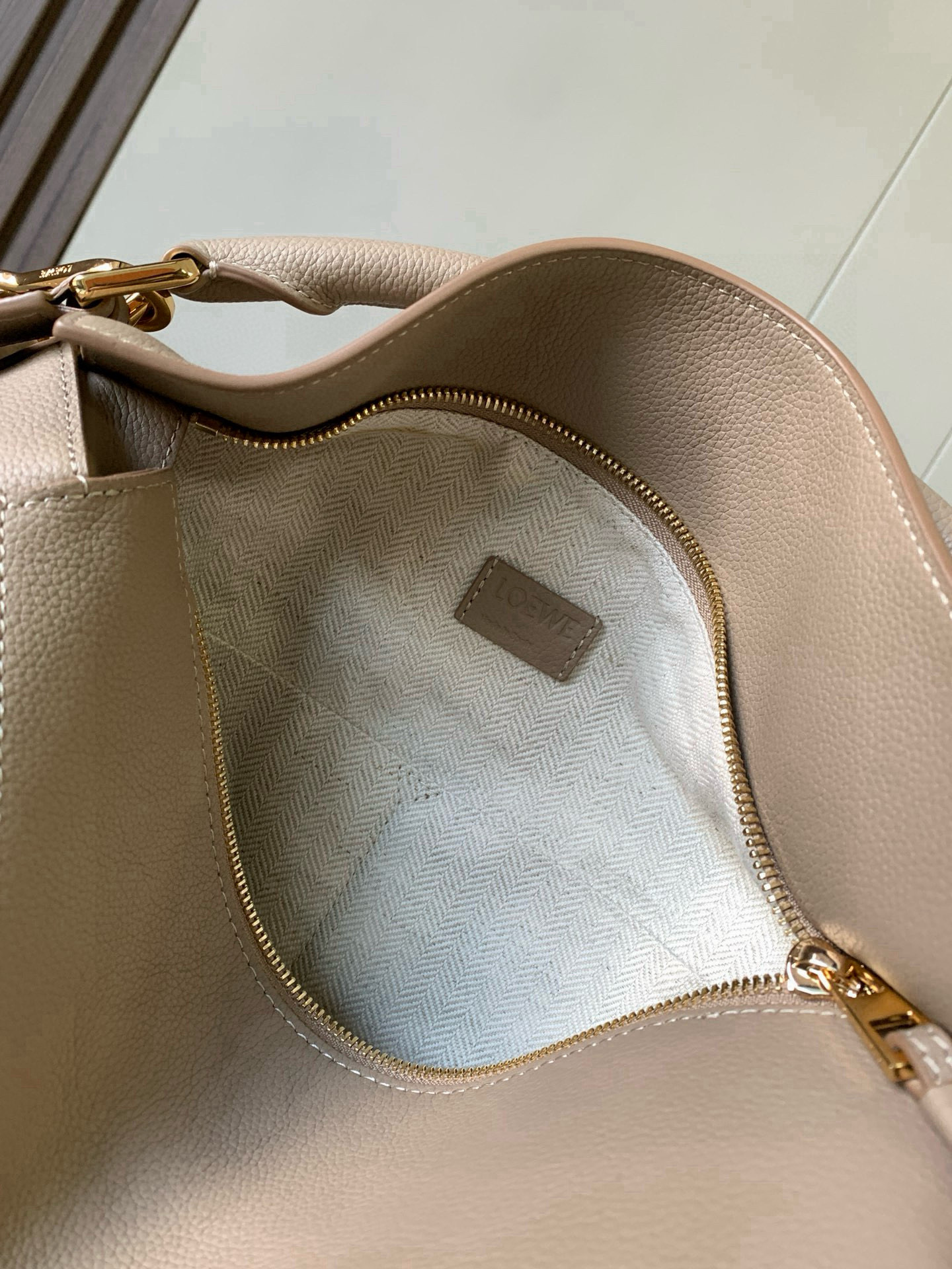 Loewe 新版本几何包29CM Puzzle手袋～