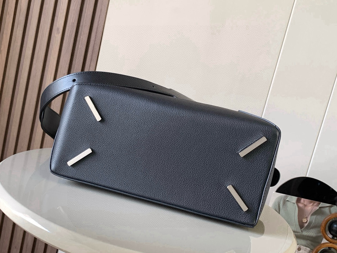 Loewe 新版本几何包29CM Puzzle手袋～