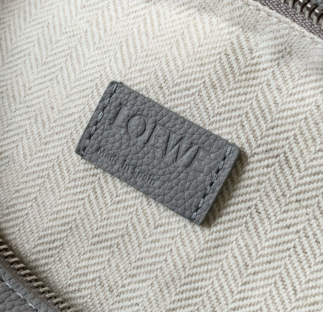 Loewe 新版本几何包29CM Puzzle手袋～