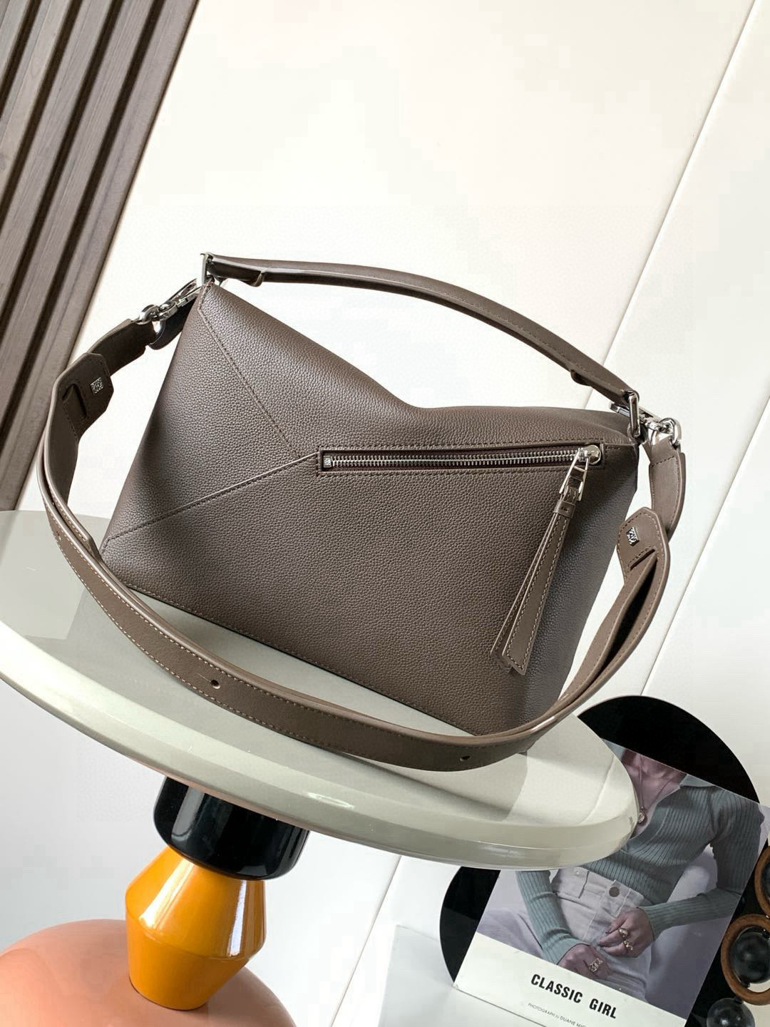 Loewe 新版本几何包29CM Puzzle手袋～