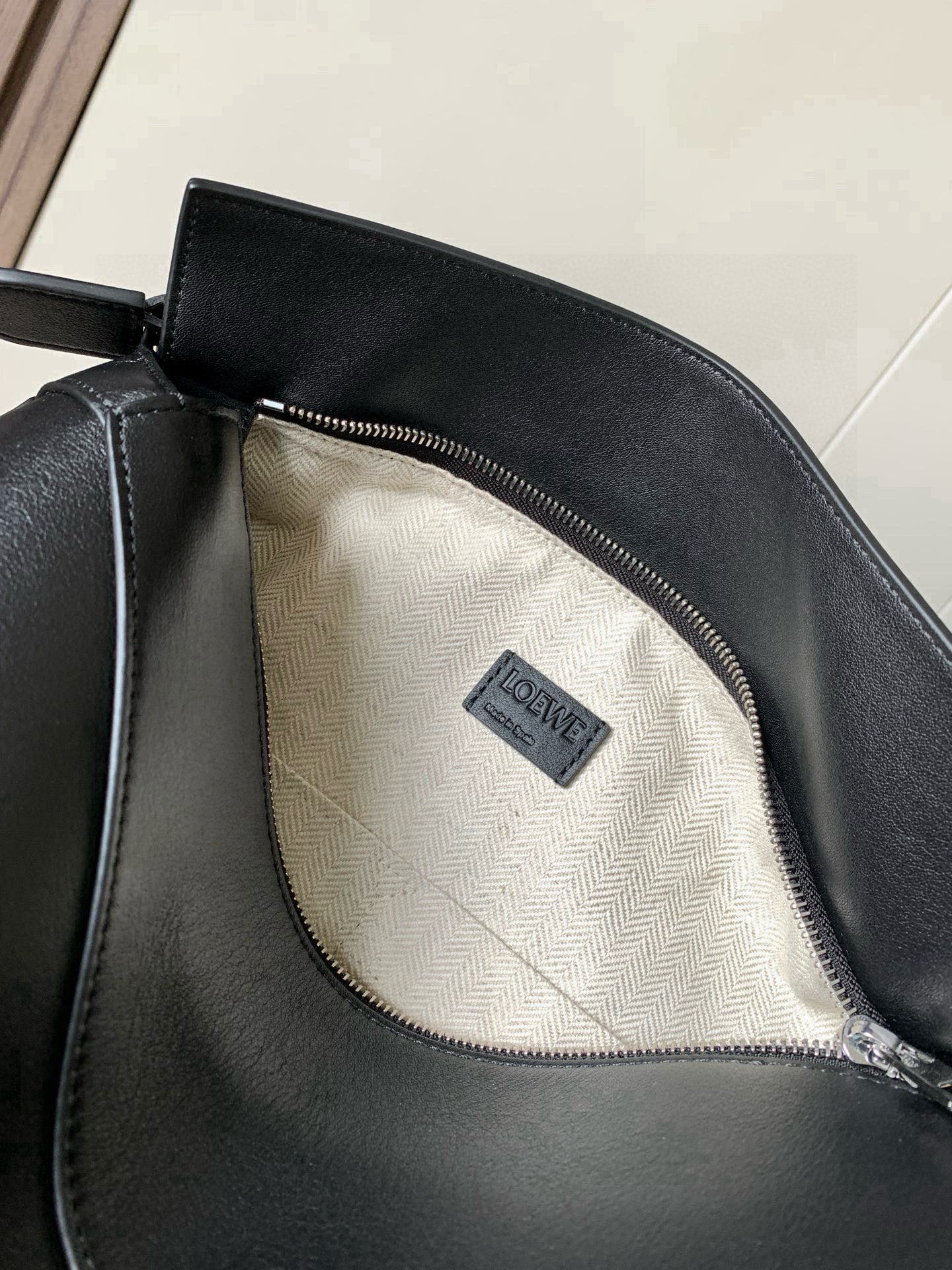 Loewe 新版本几何包29CM Puzzle手袋～