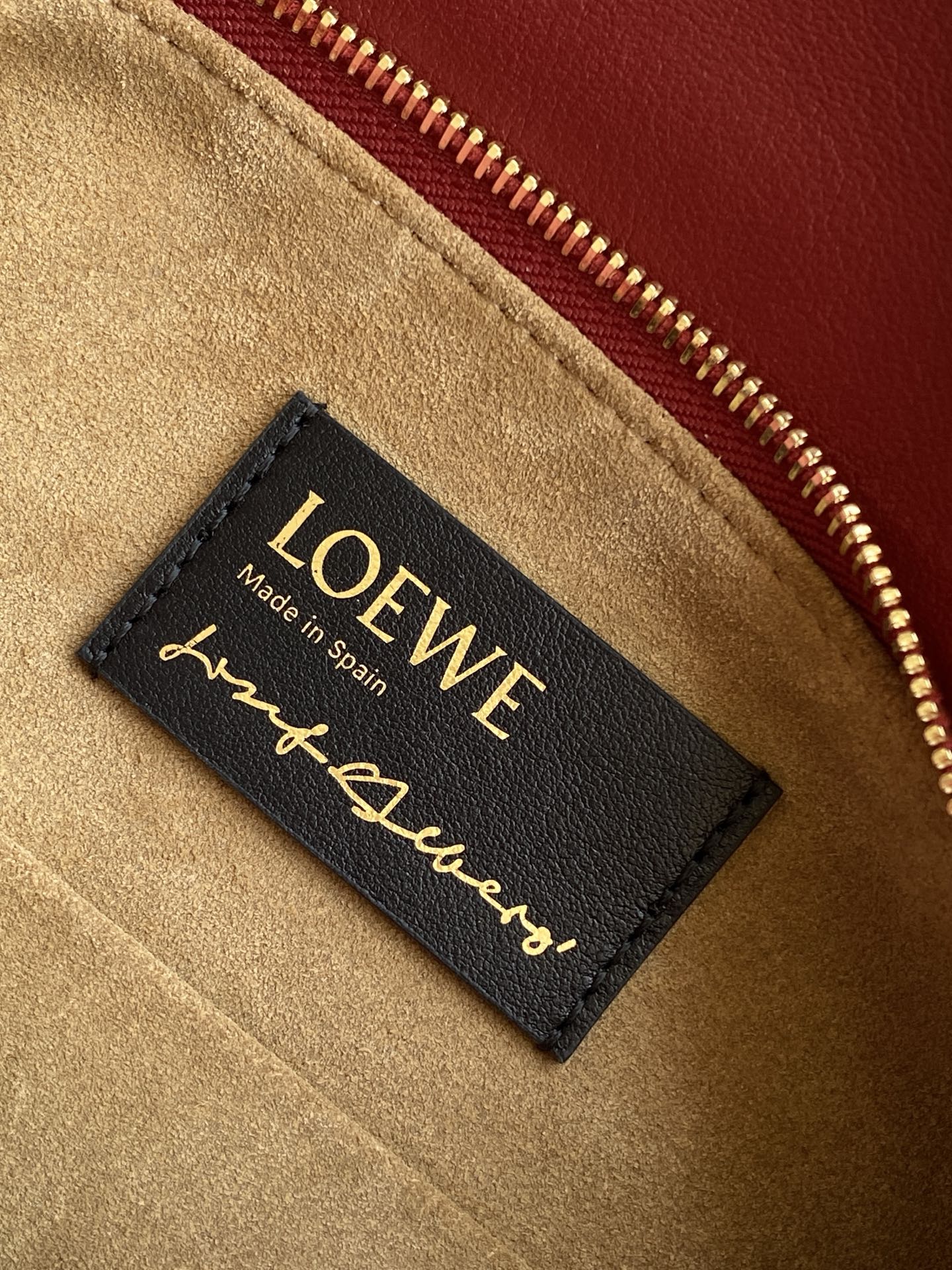 Loewe 新款小号纳帕牛皮革 Puzzle手袋
