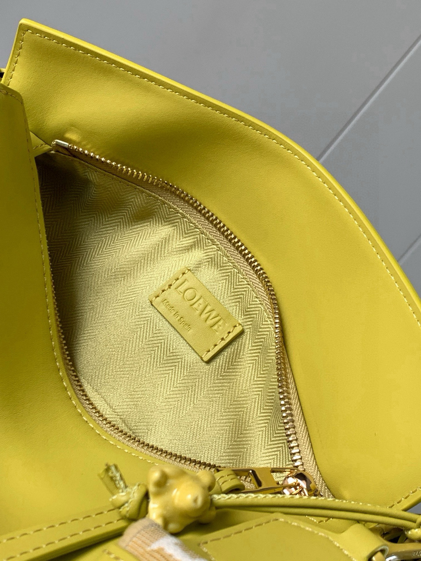 Loewe 陶瓷小兔款 几何包24cm Puzzle手袋