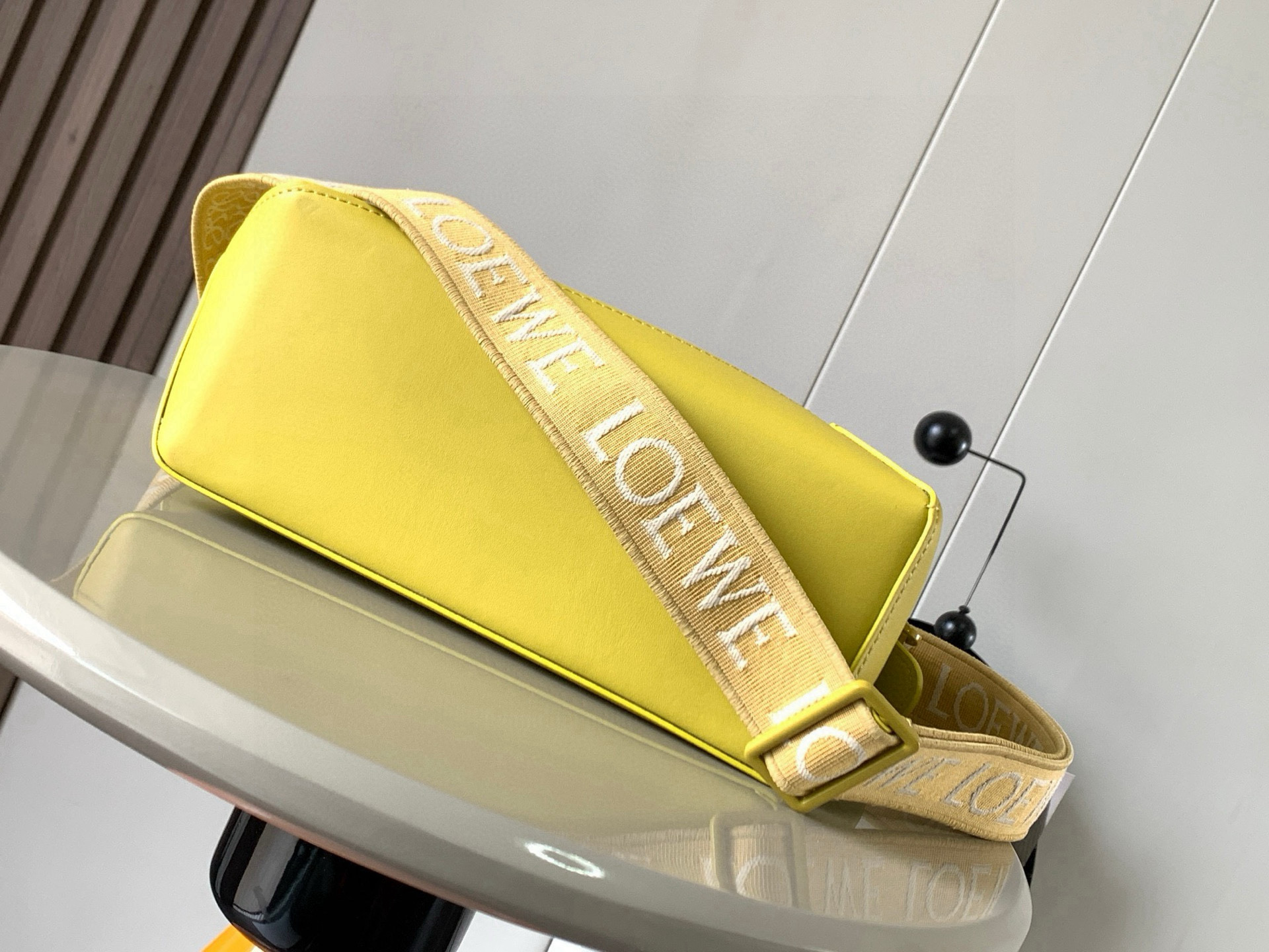 Loewe 陶瓷小兔款 几何包24cm Puzzle手袋