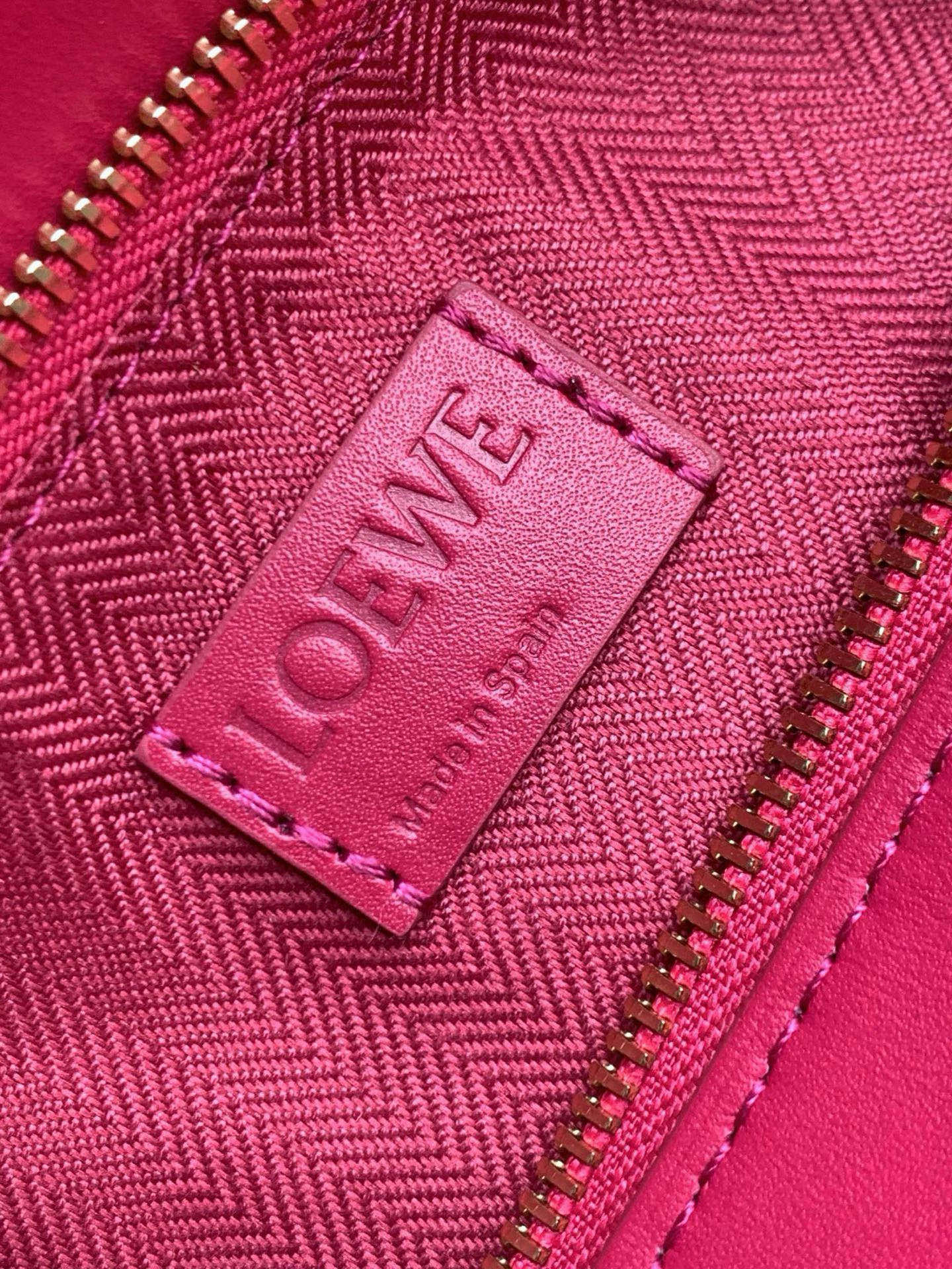 Loewe 陶瓷小兔款 几何包24cm Puzzle手袋