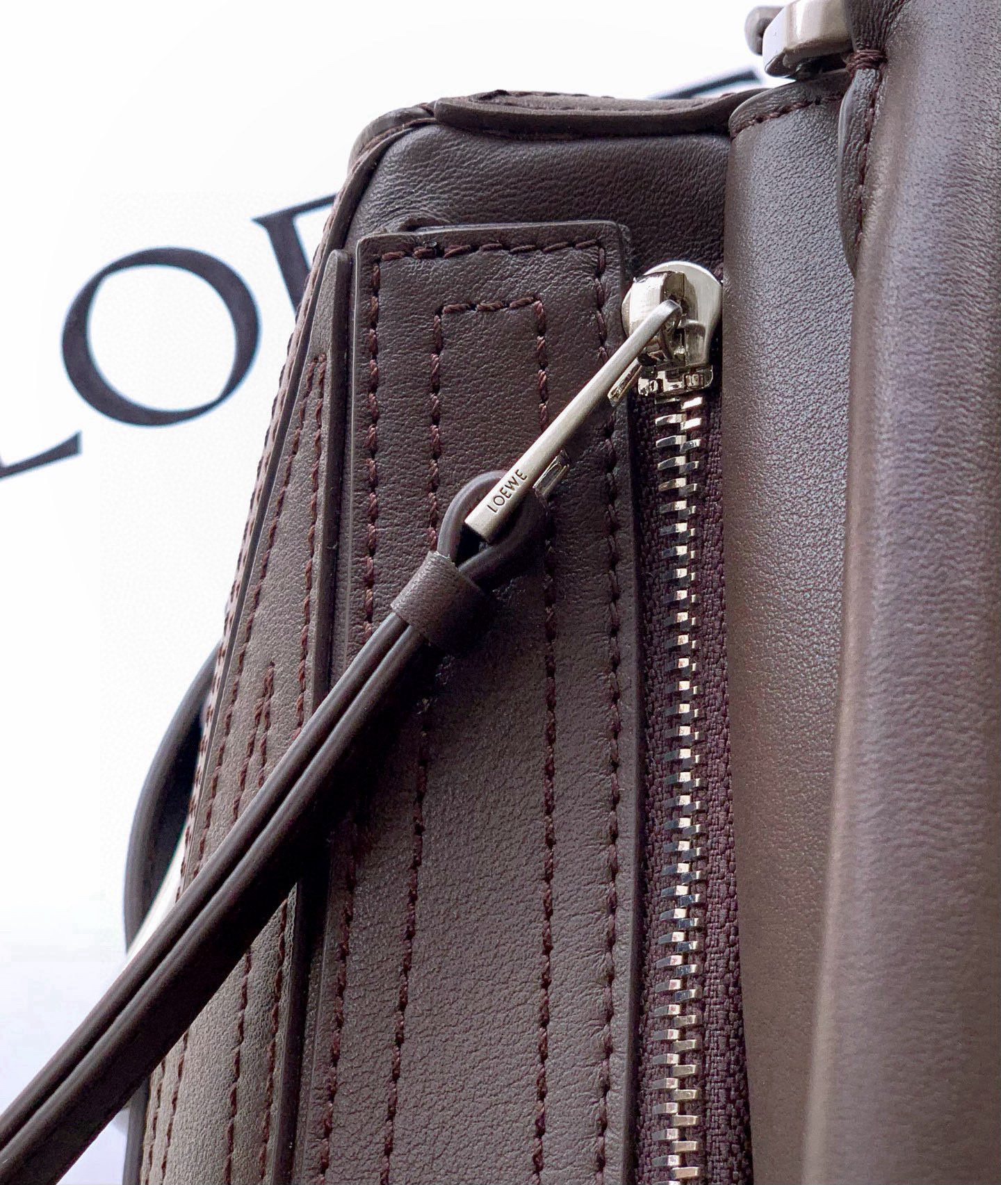 Loewe 小号亮面牛皮革 Puzzle Biker