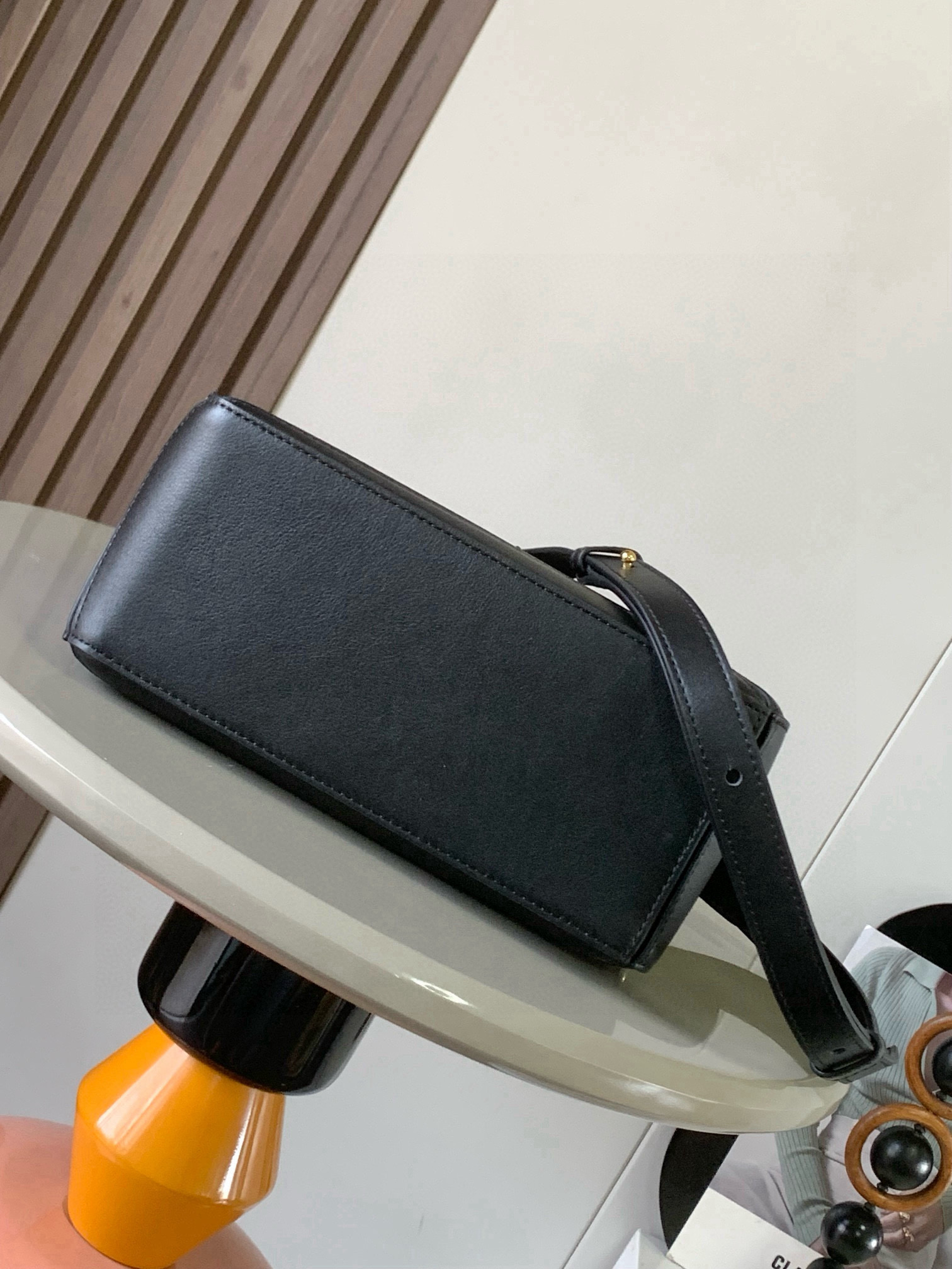 Loewe 新款 小号柔软牛皮革Puzzle