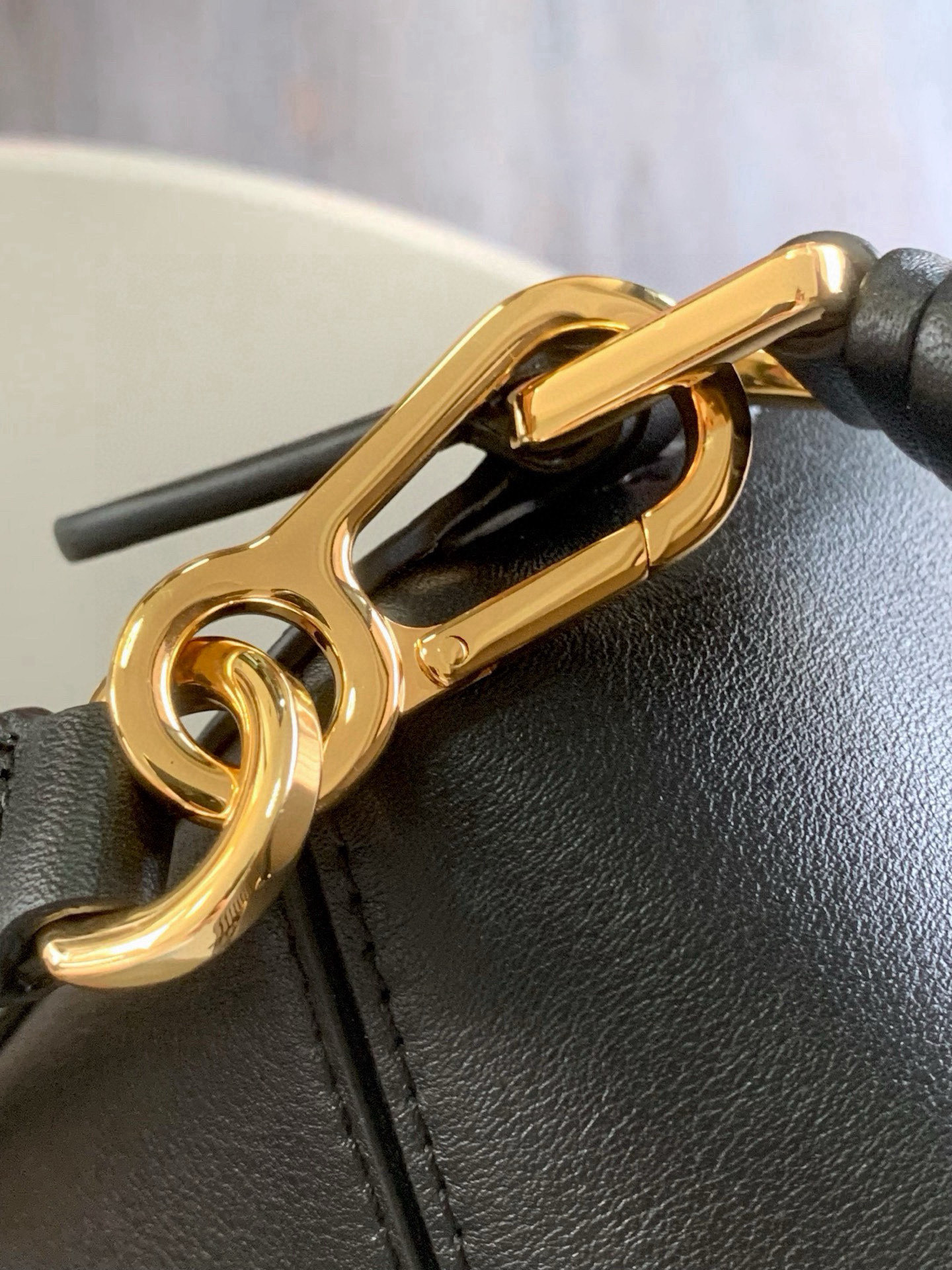 Loewe 新款 小号柔软牛皮革Puzzle