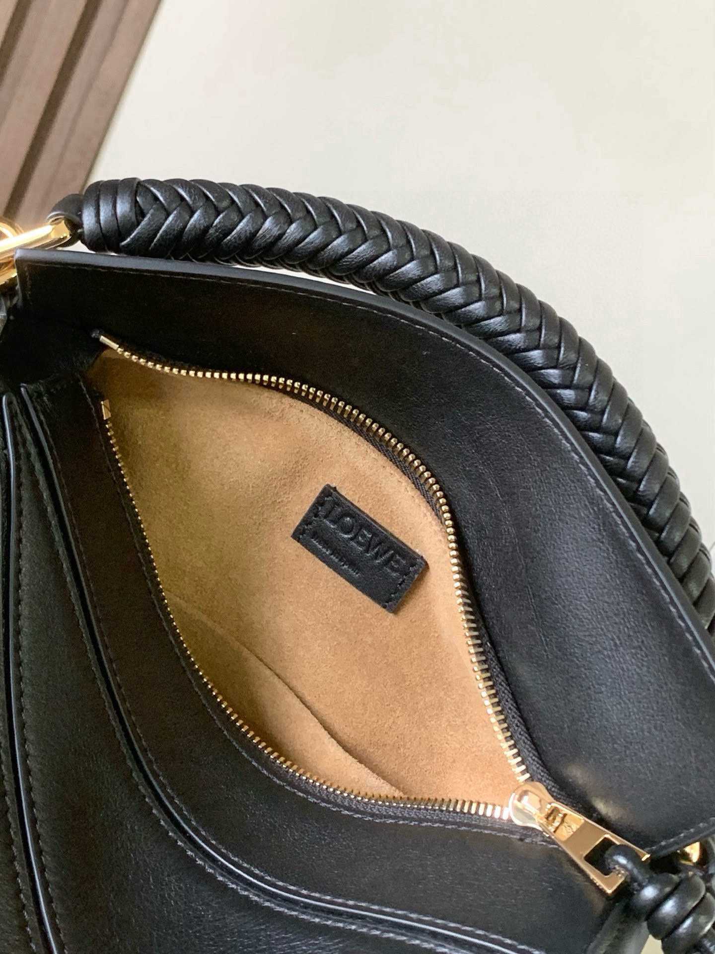 Loewe 新款 小号柔软牛皮革Puzzle