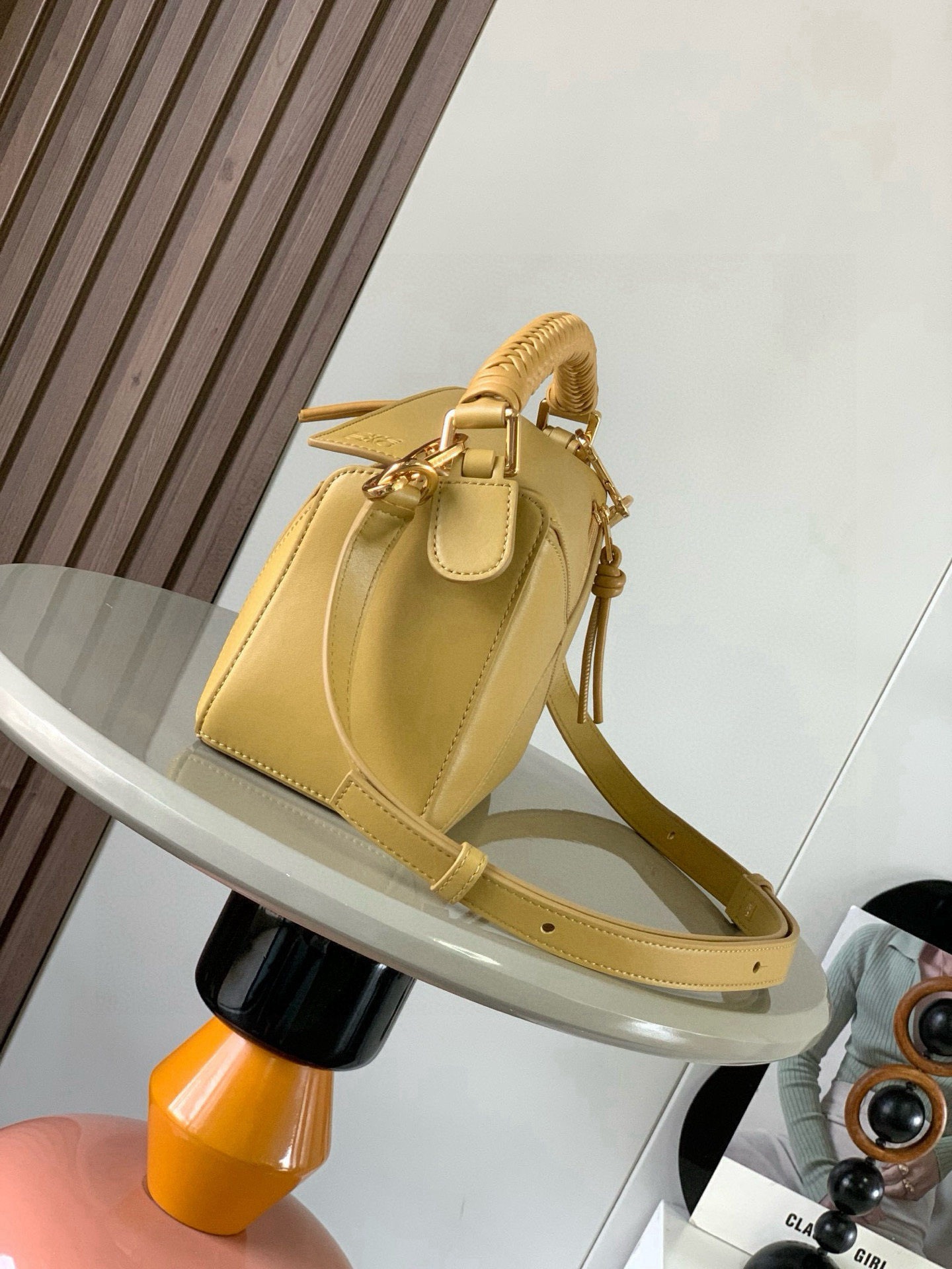 Loewe 新款 小号柔软牛皮革Puzzle