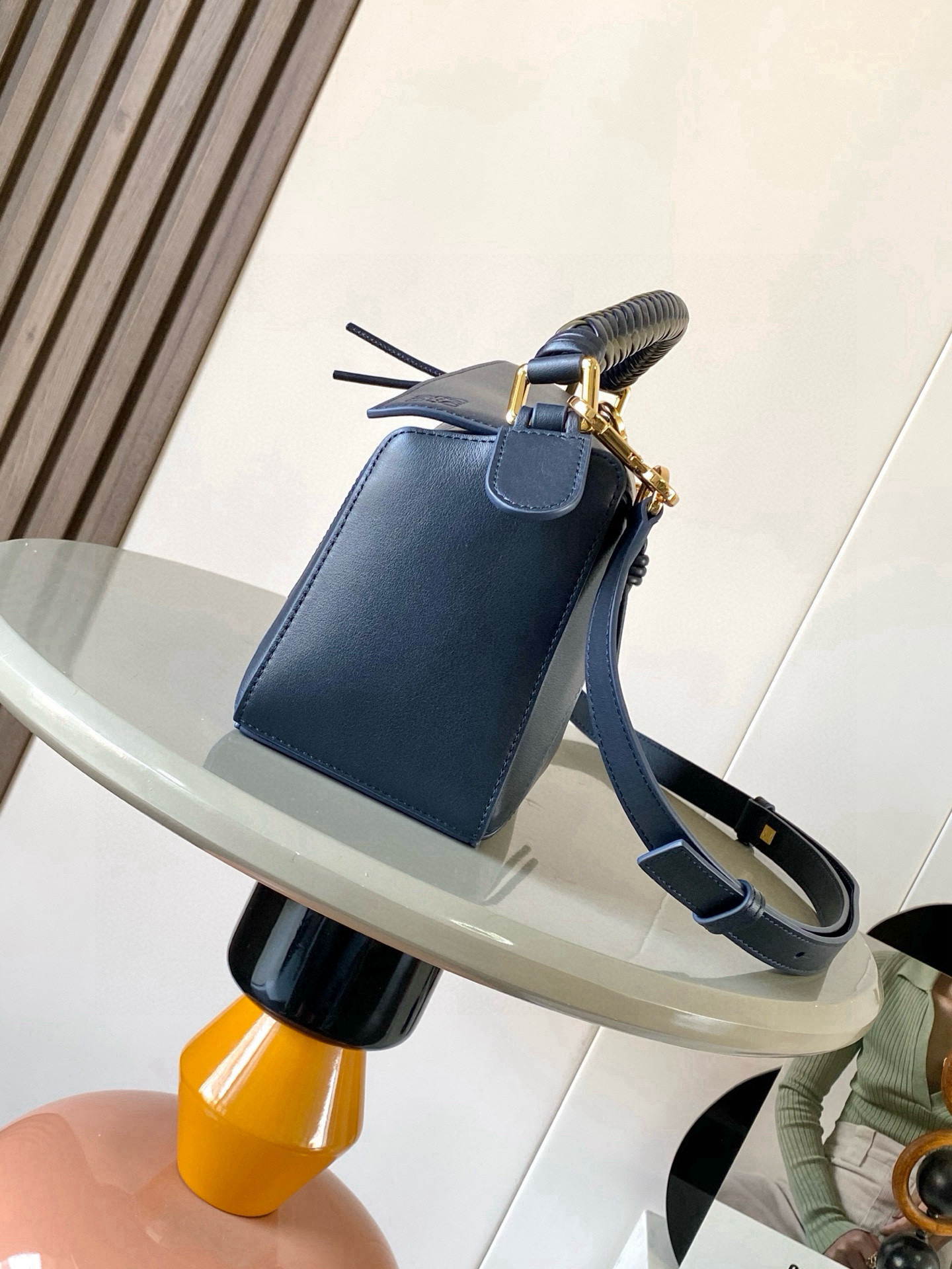 Loewe 新款 小号柔软牛皮革Puzzle