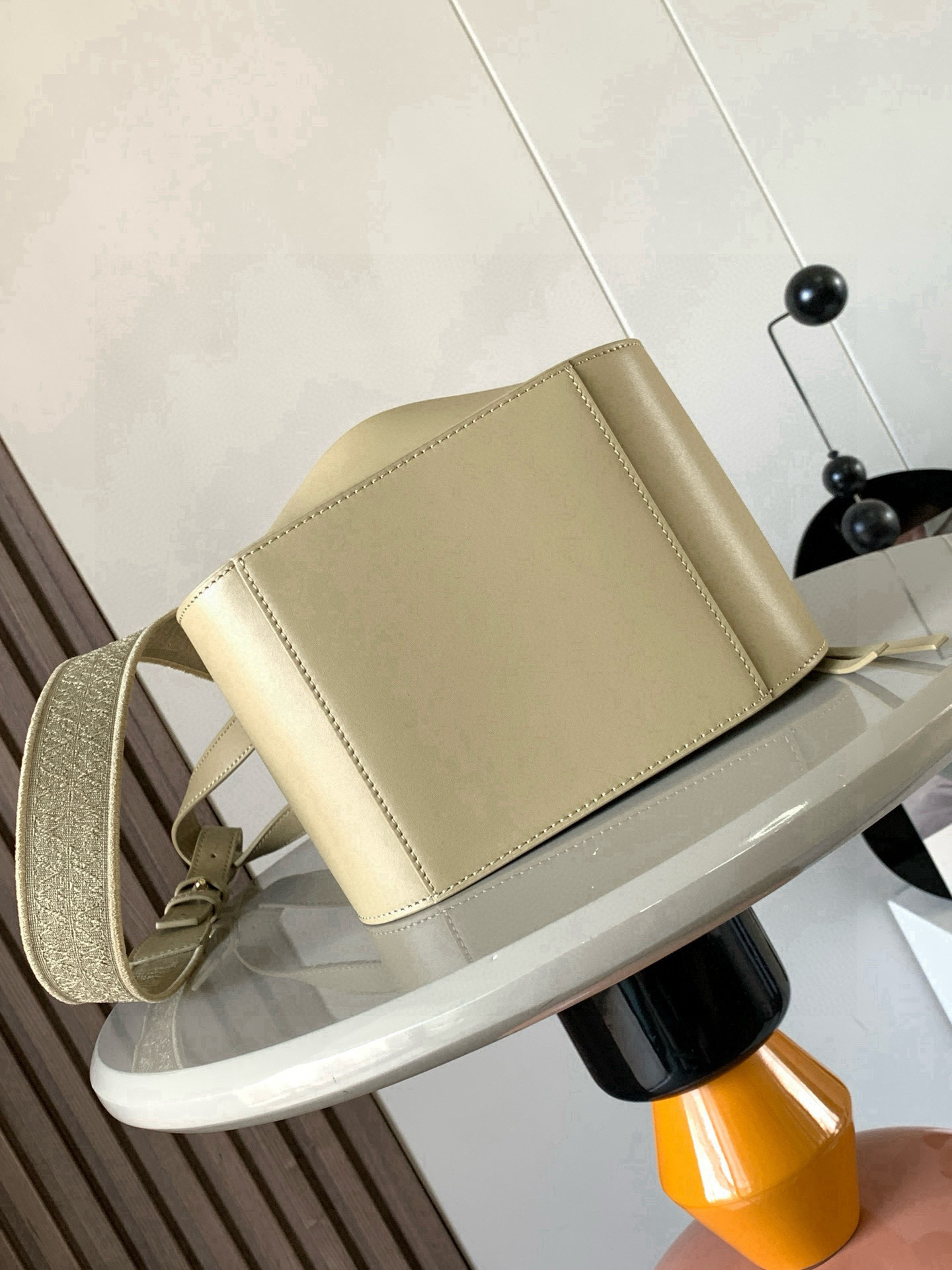 Loewe 限时特价吊床包20CM新尺寸 bag吊床包疯狂翻牌 太 了