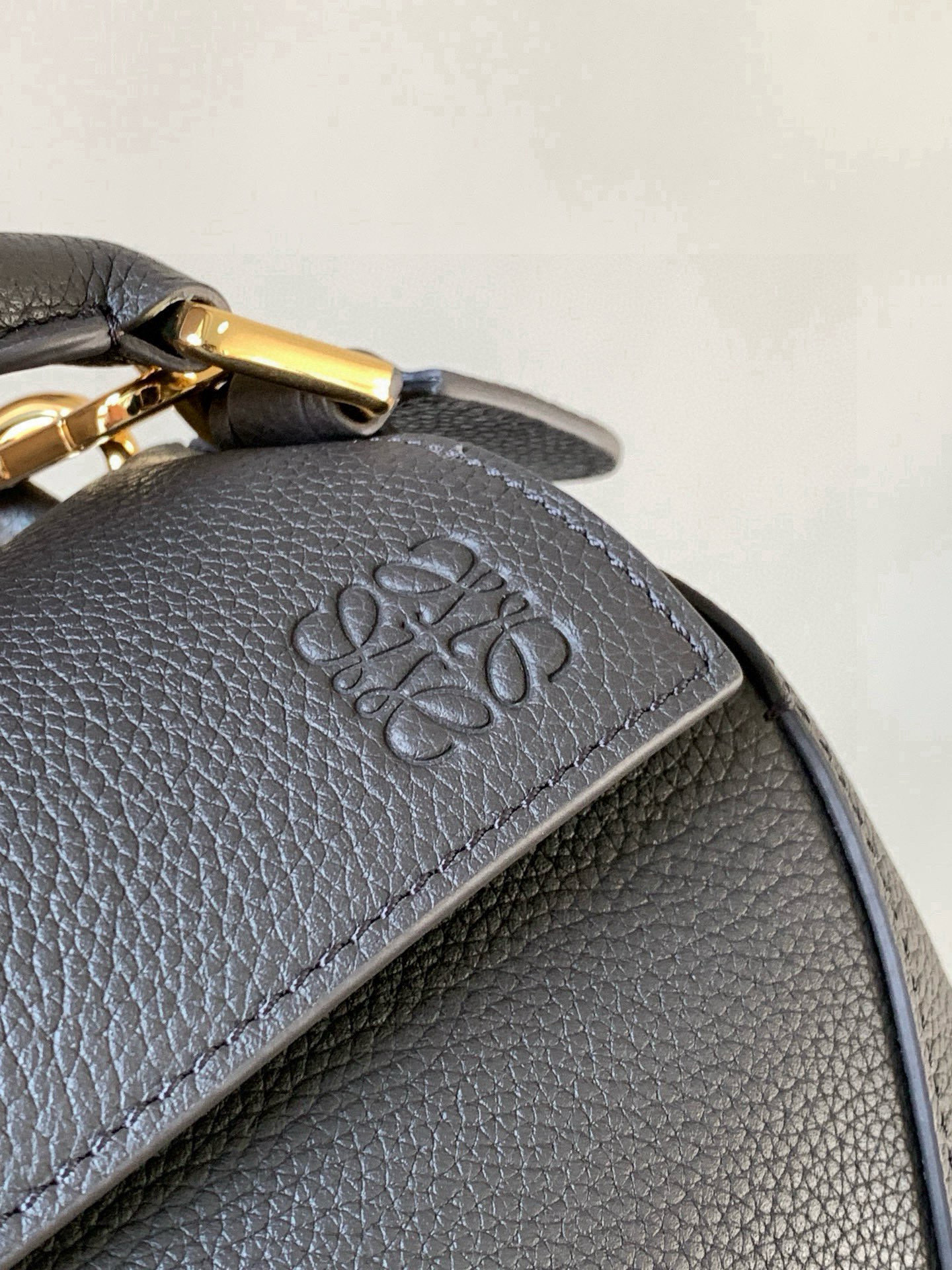 Loewe 新版本几何包小号24cm Puzzle手袋