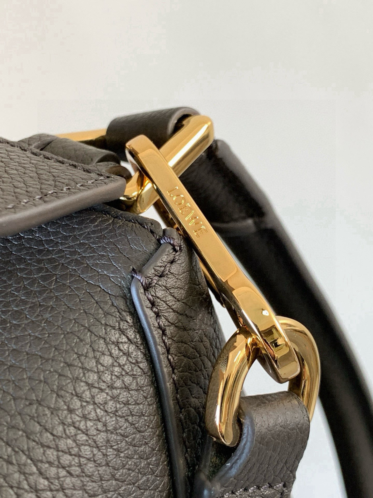 Loewe 新版本几何包小号24cm Puzzle手袋