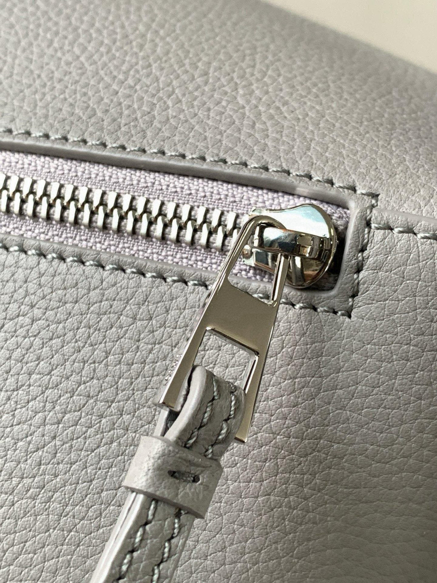 Loewe 新版本几何包小号24cm Puzzle手袋
