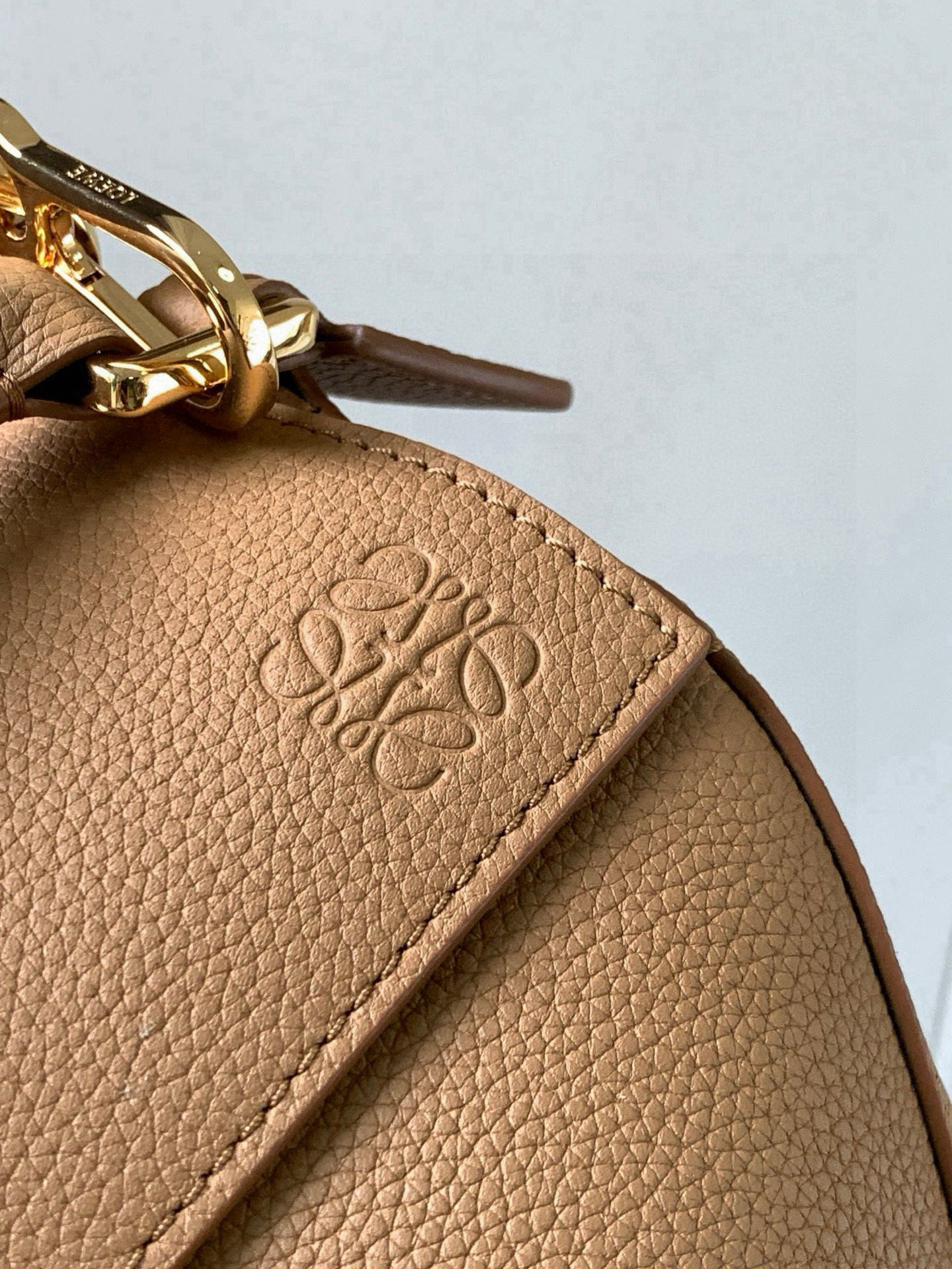 Loewe 新版本几何包小号24cm Puzzle手袋