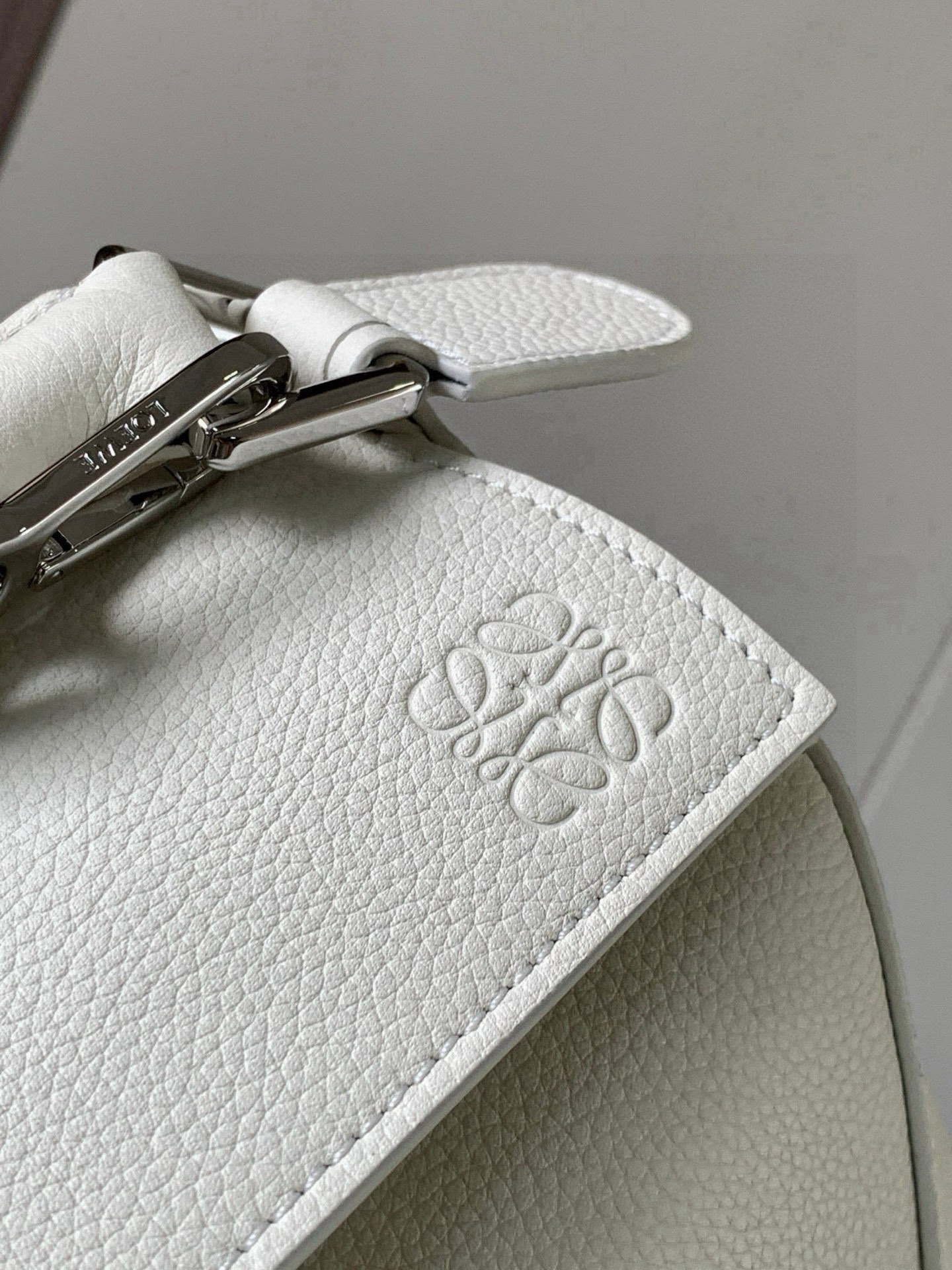 Loewe 新版本几何包小号24cm Puzzle手袋