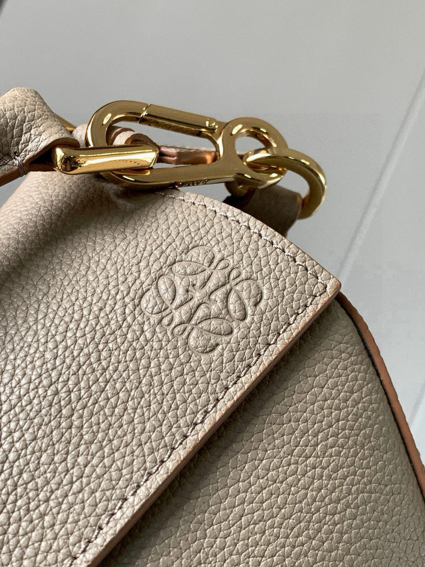 Loewe 新版本几何包小号24cm Puzzle手袋
