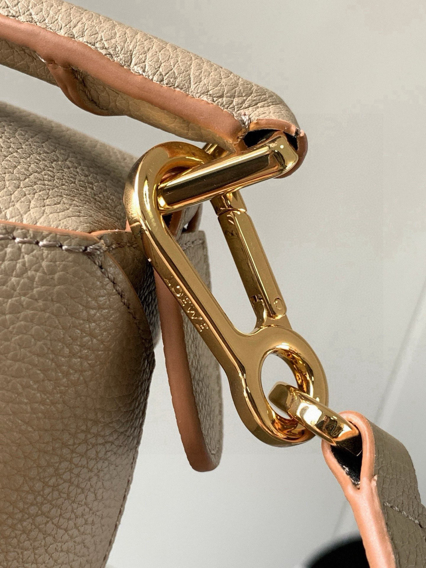 Loewe 新版本几何包小号24cm Puzzle手袋