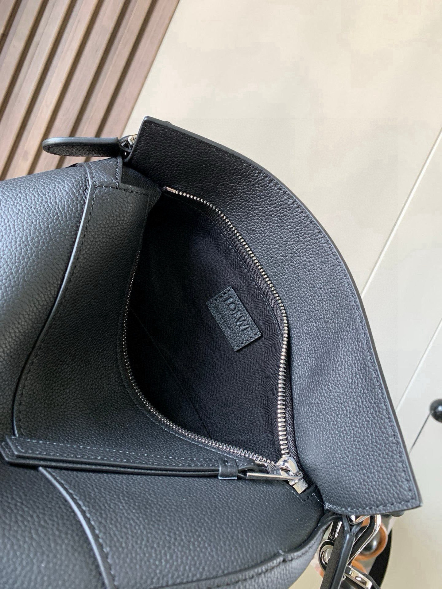 Loewe 新版本几何包小号24cm Puzzle手袋