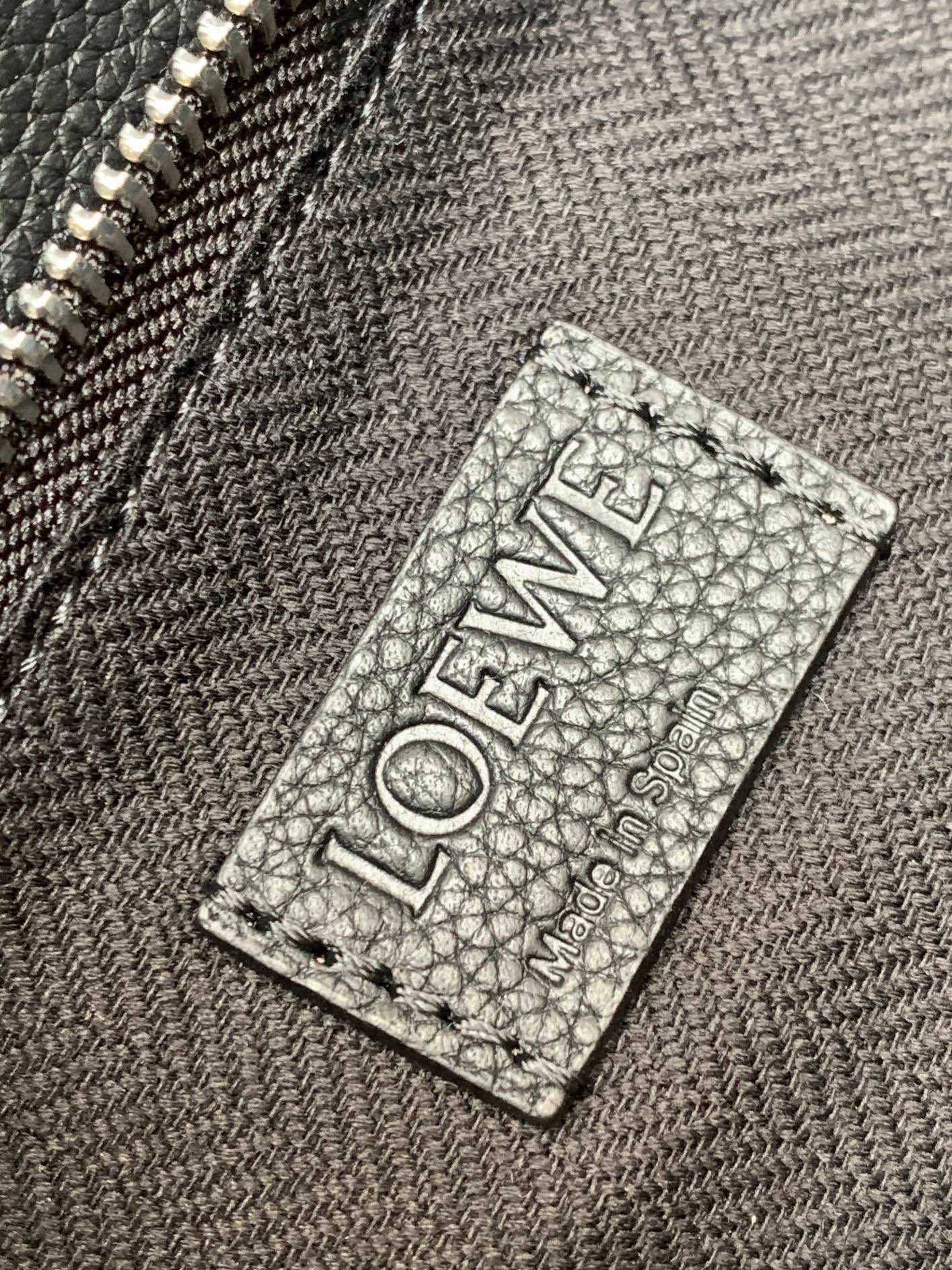 Loewe 新版本几何包小号24cm Puzzle手袋