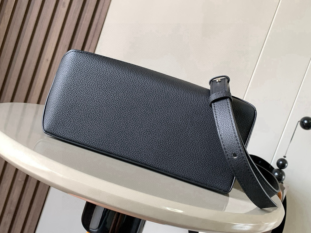 Loewe 新版本几何包小号24cm Puzzle手袋