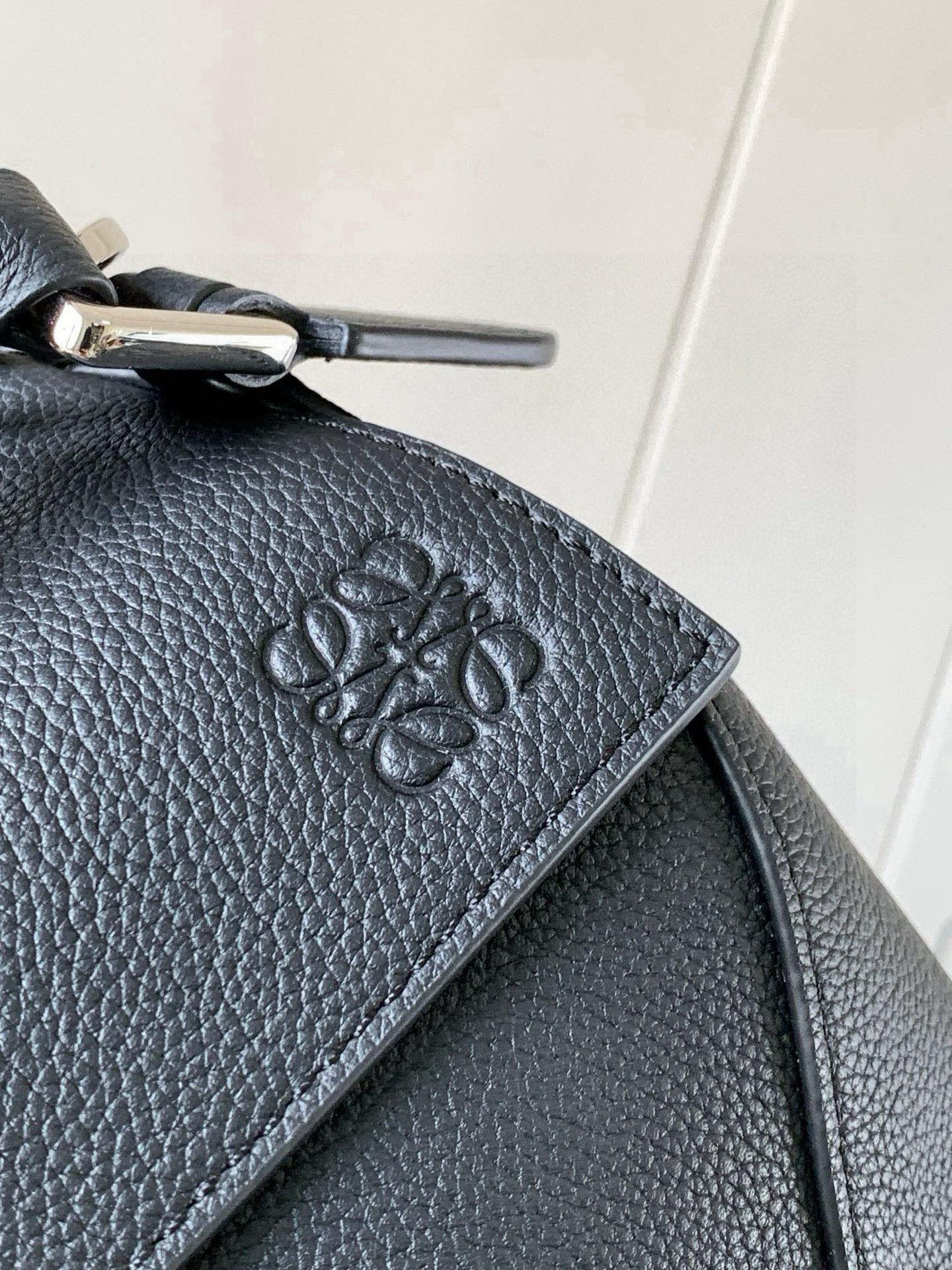 Loewe 新版本几何包小号24cm Puzzle手袋