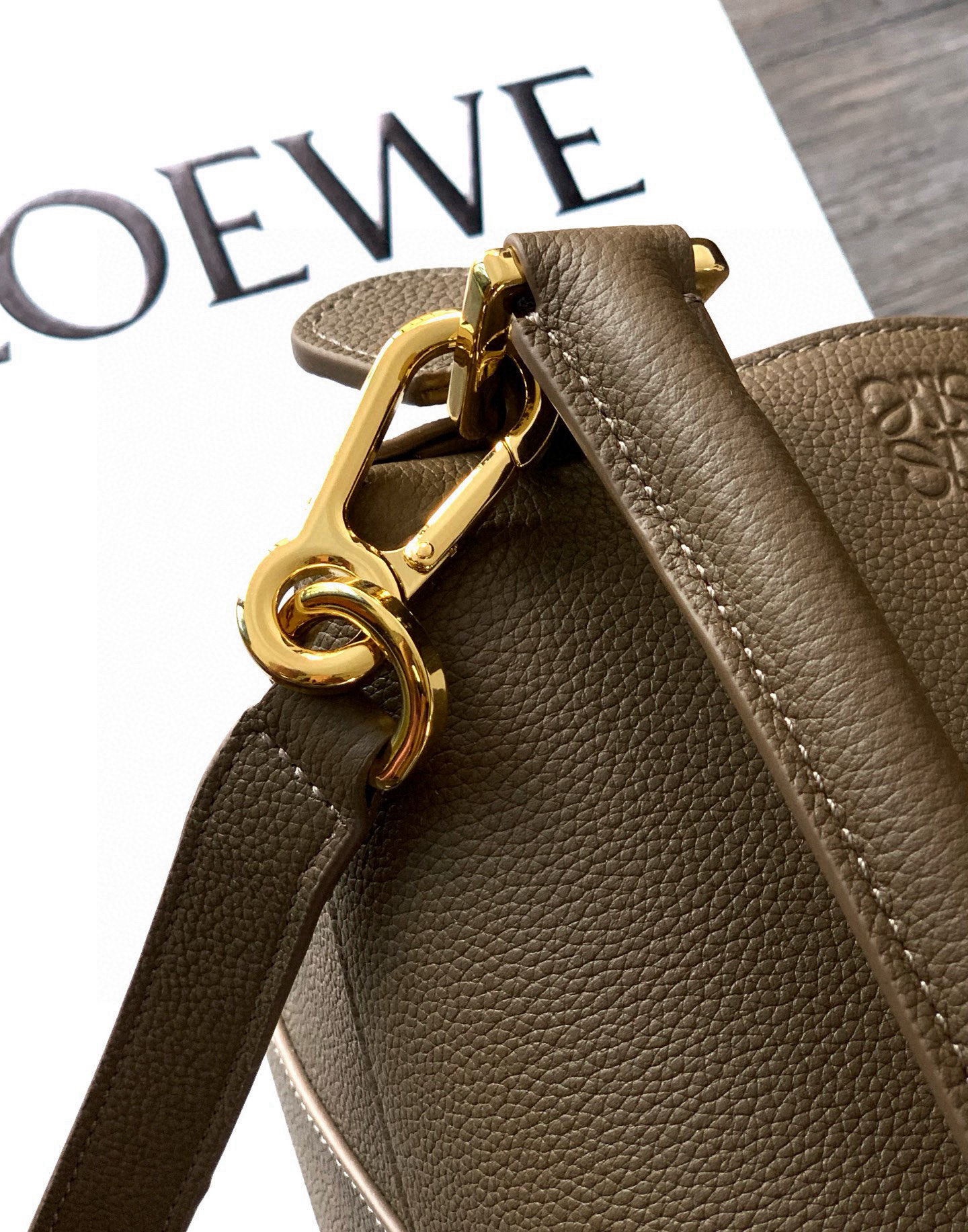 Loewe 新版本几何包小号24cm Puzzle手袋