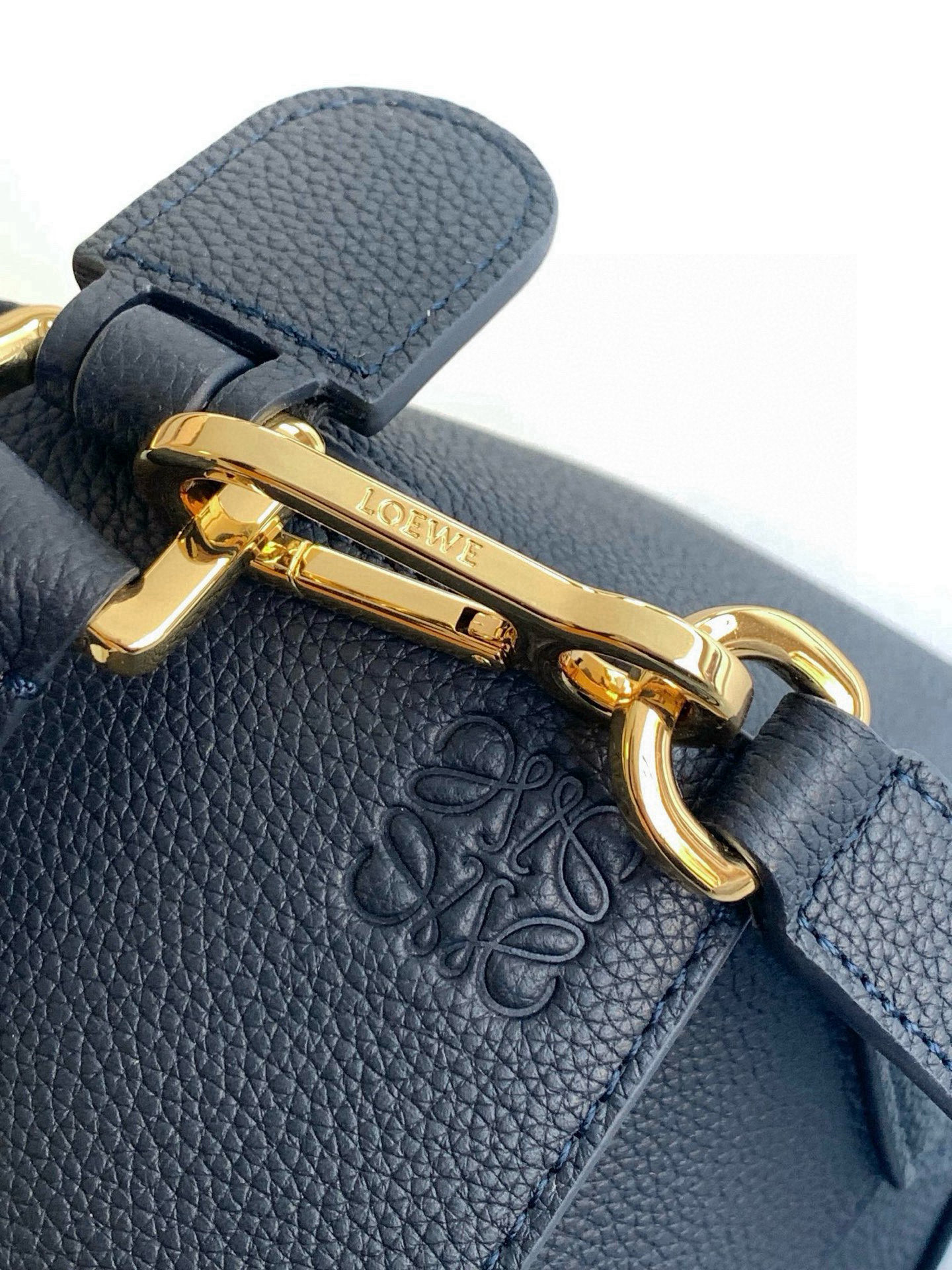 Loewe 新版本几何包小号24cm Puzzle手袋