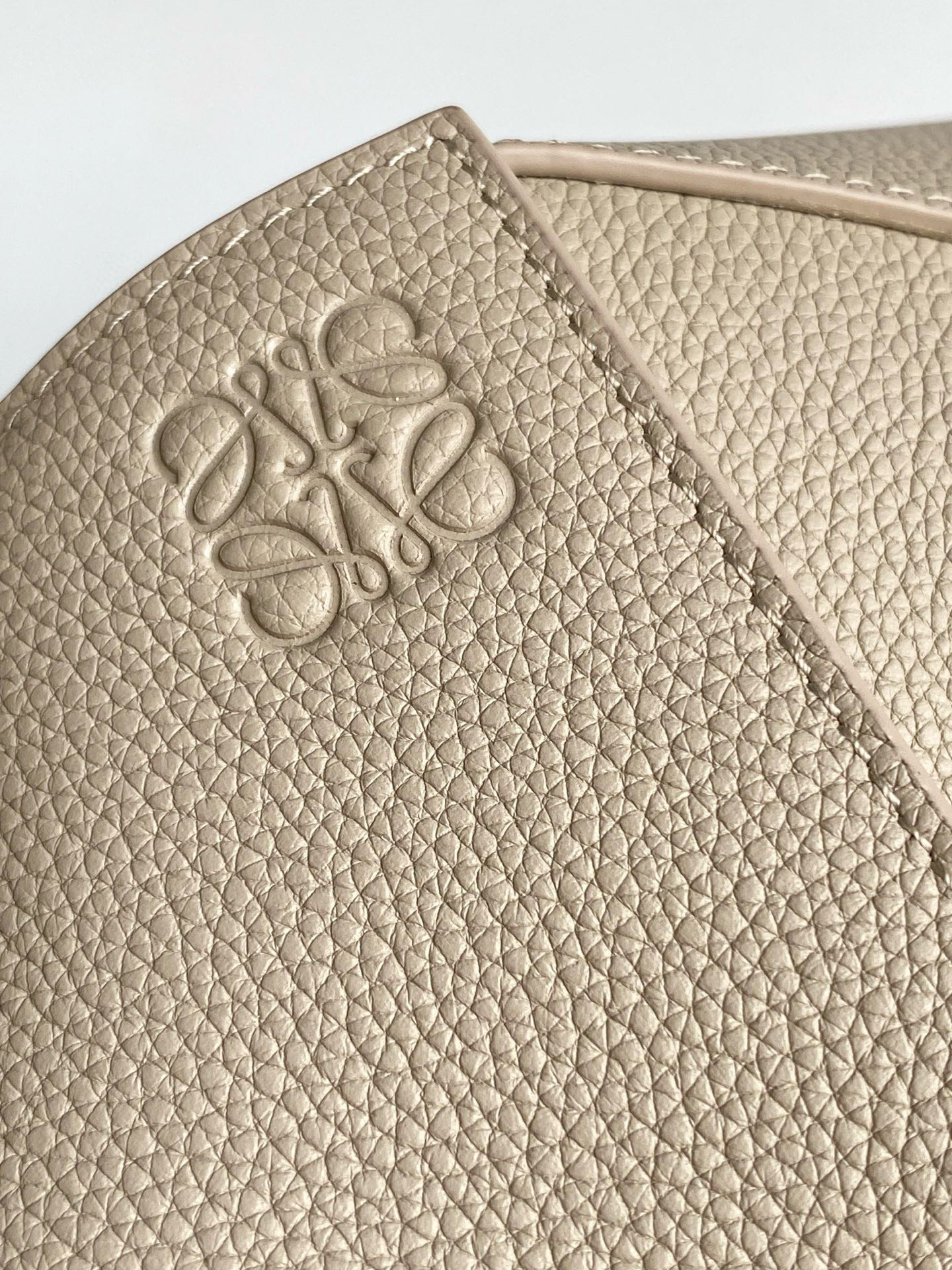 Loewe 新版本几何包小号24cm Puzzle手袋