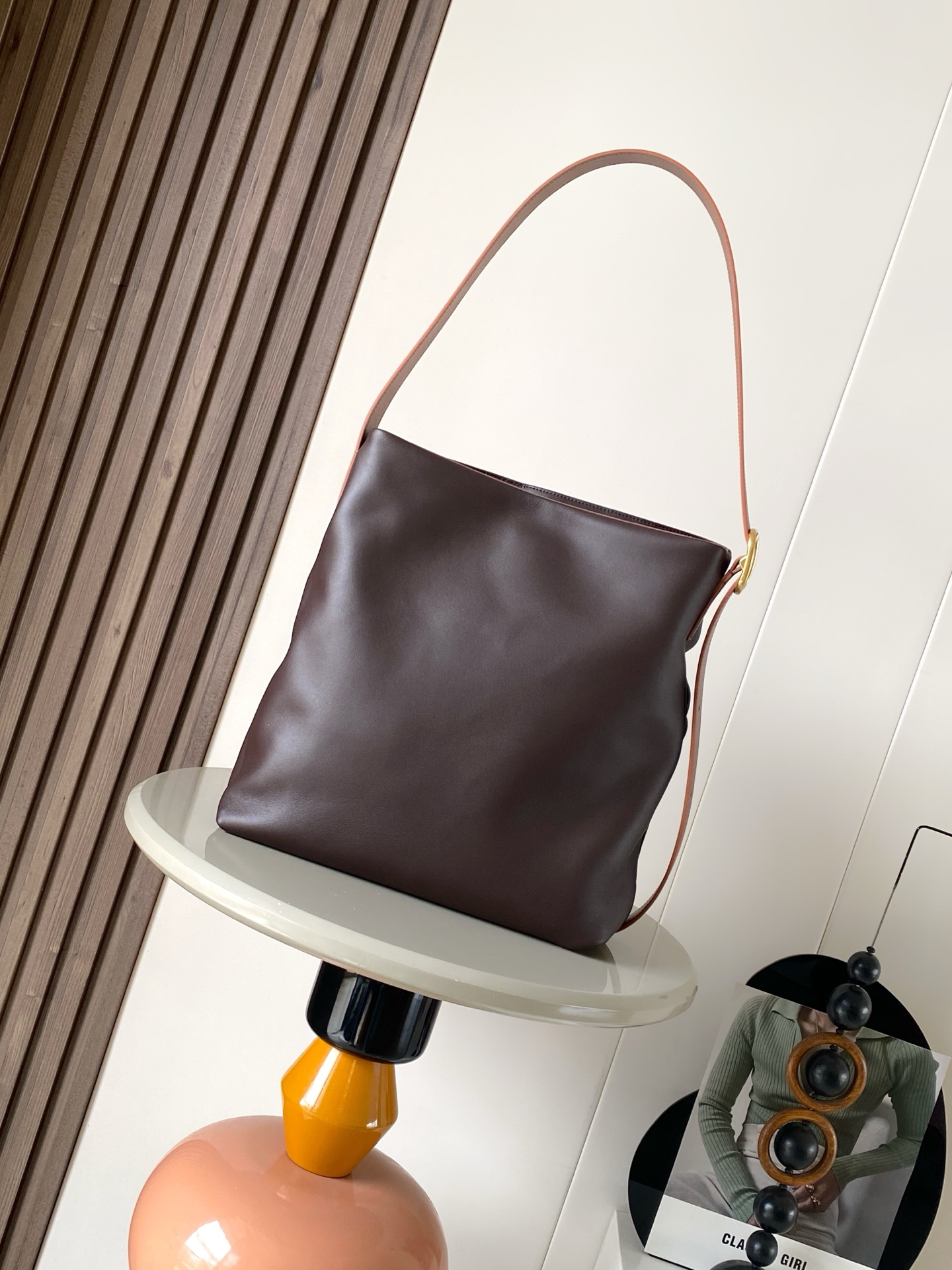 Loewe 新款柔软纳帕羊皮革Draped手袋