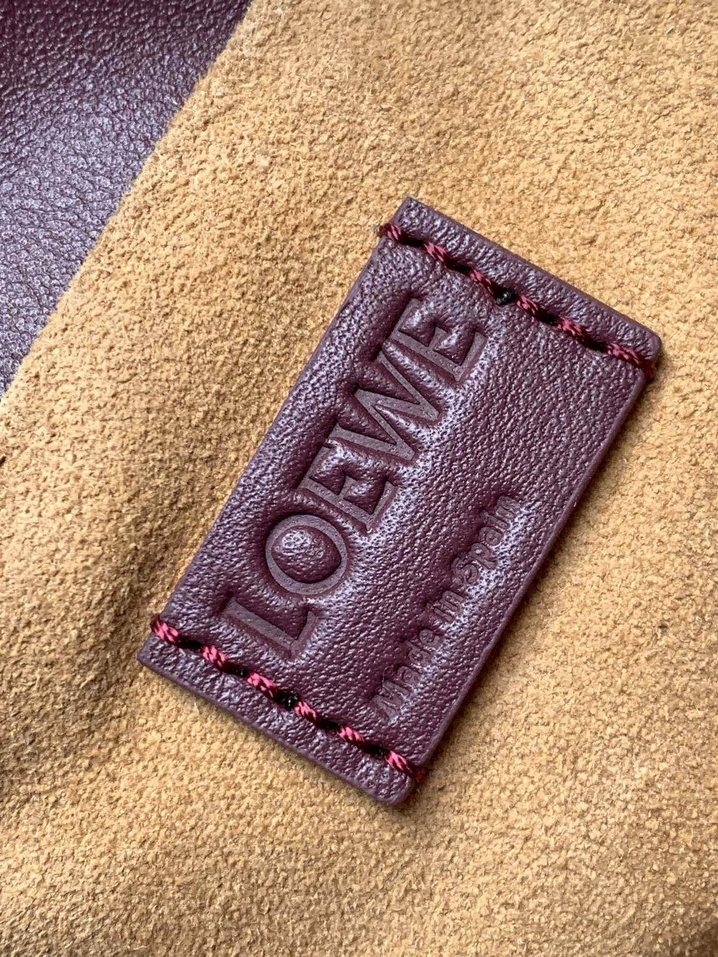 Loewe 新版本福袋迷你23CM 新款纳帕牛皮革Flamenco手拿包福袋 采用拉绳收紧