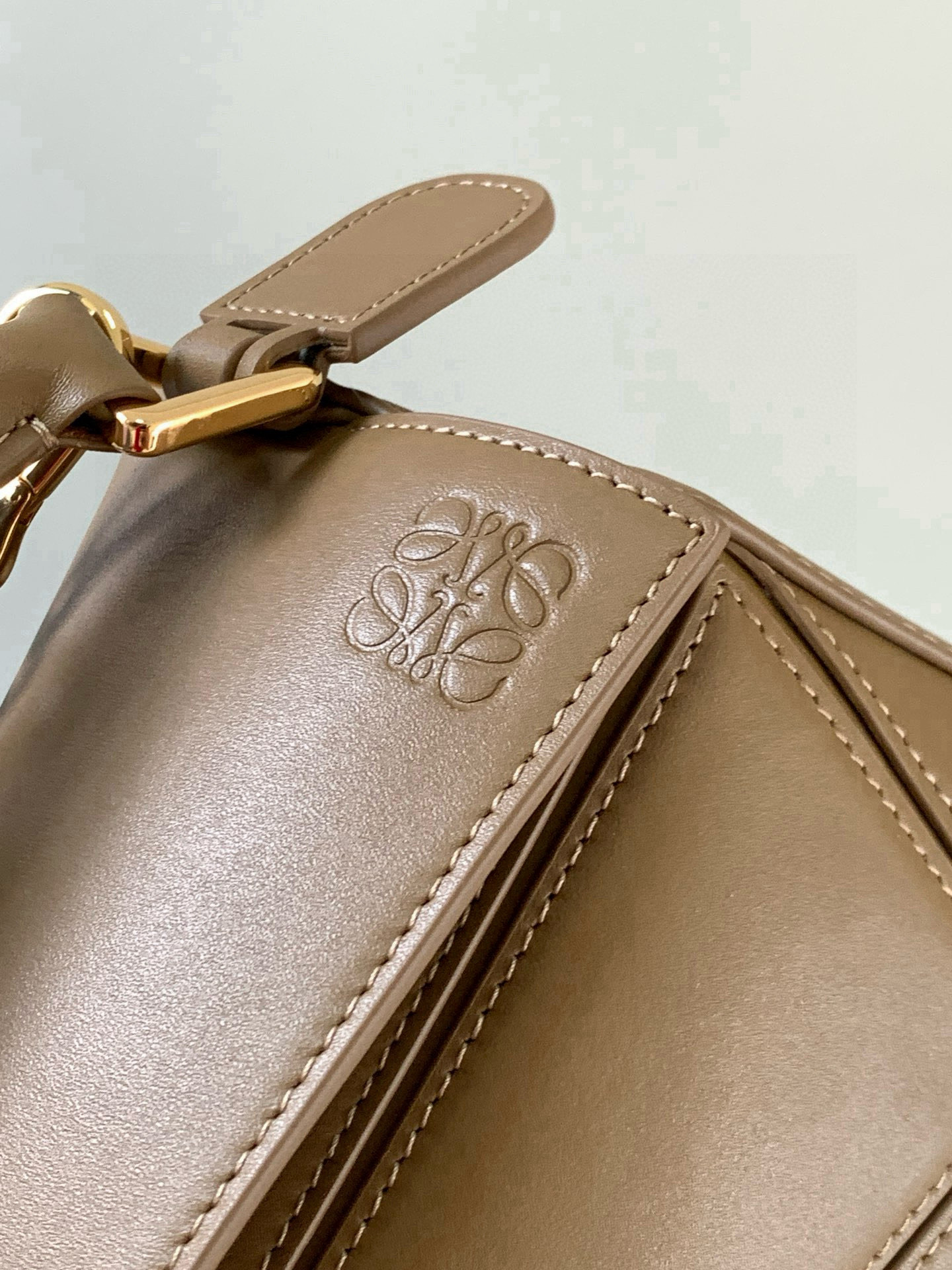 Loewe 几何包24cm Puzzle手袋