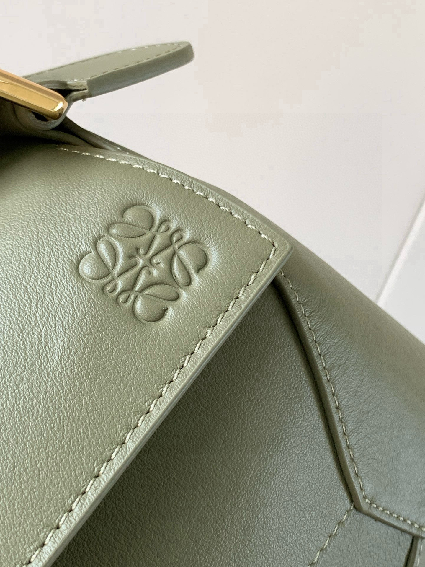 Loewe 新版本几何包小号24CM Puzzle手袋