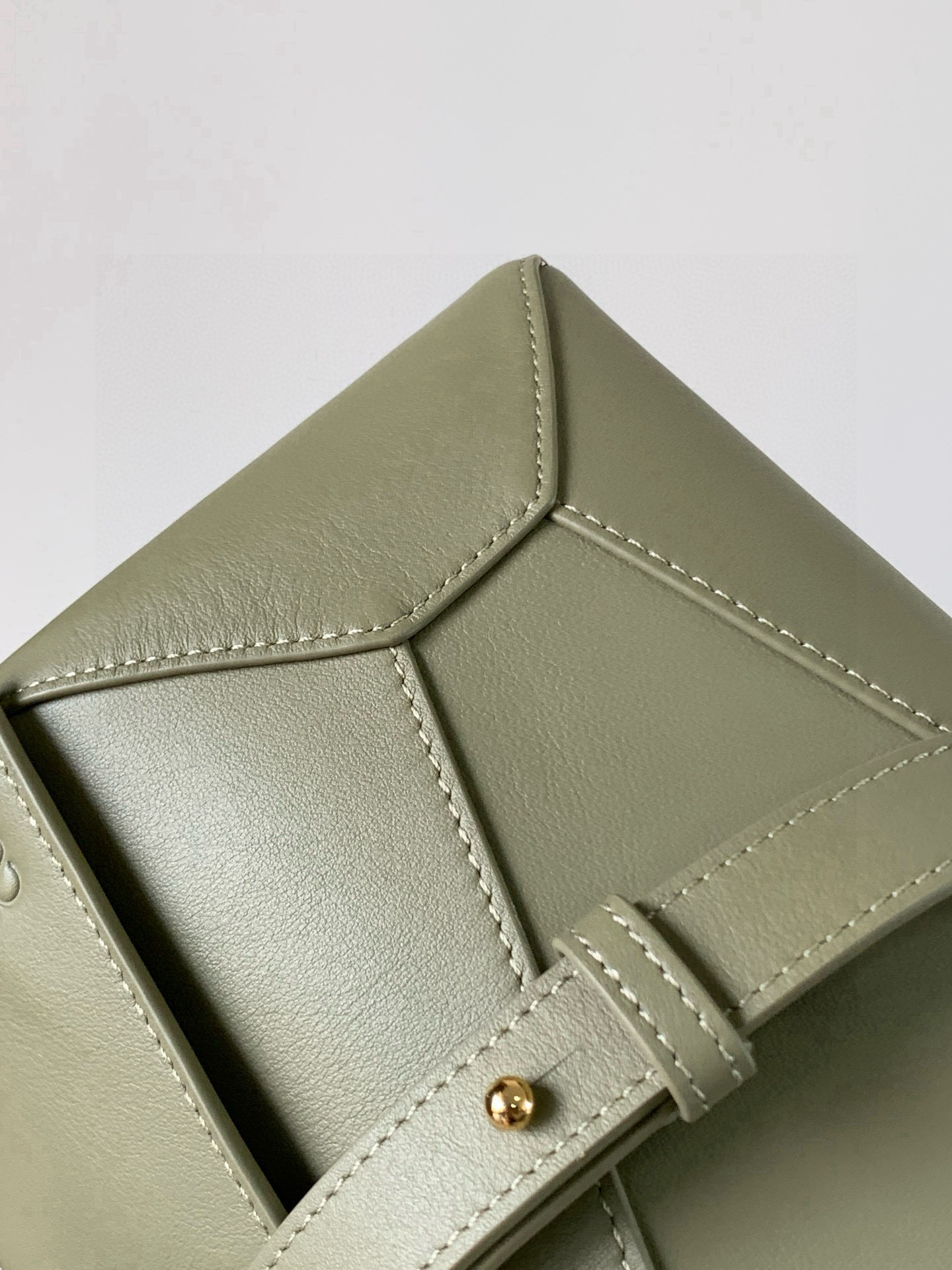 Loewe 新版本几何包小号24CM Puzzle手袋
