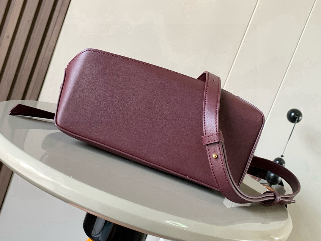 Loewe 新版本几何包小号24CM Puzzle手袋