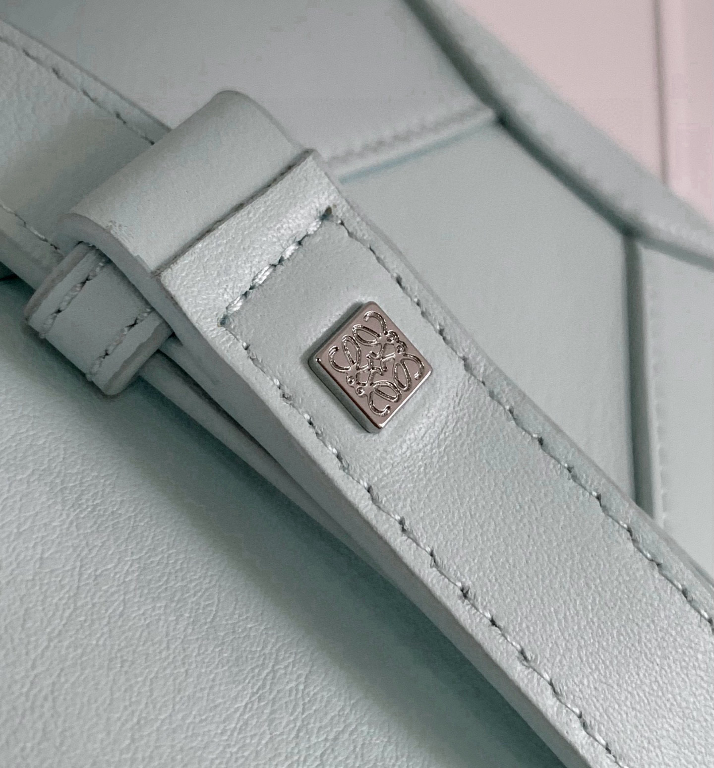 Loewe 新版本几何包小号24CM Puzzle手袋