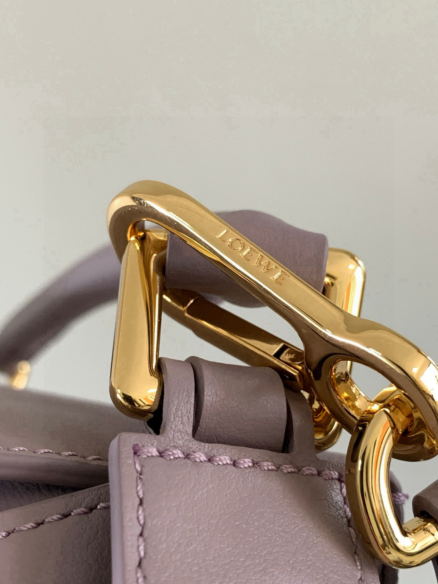 Loewe 新版本几何包小号24CM Puzzle手袋