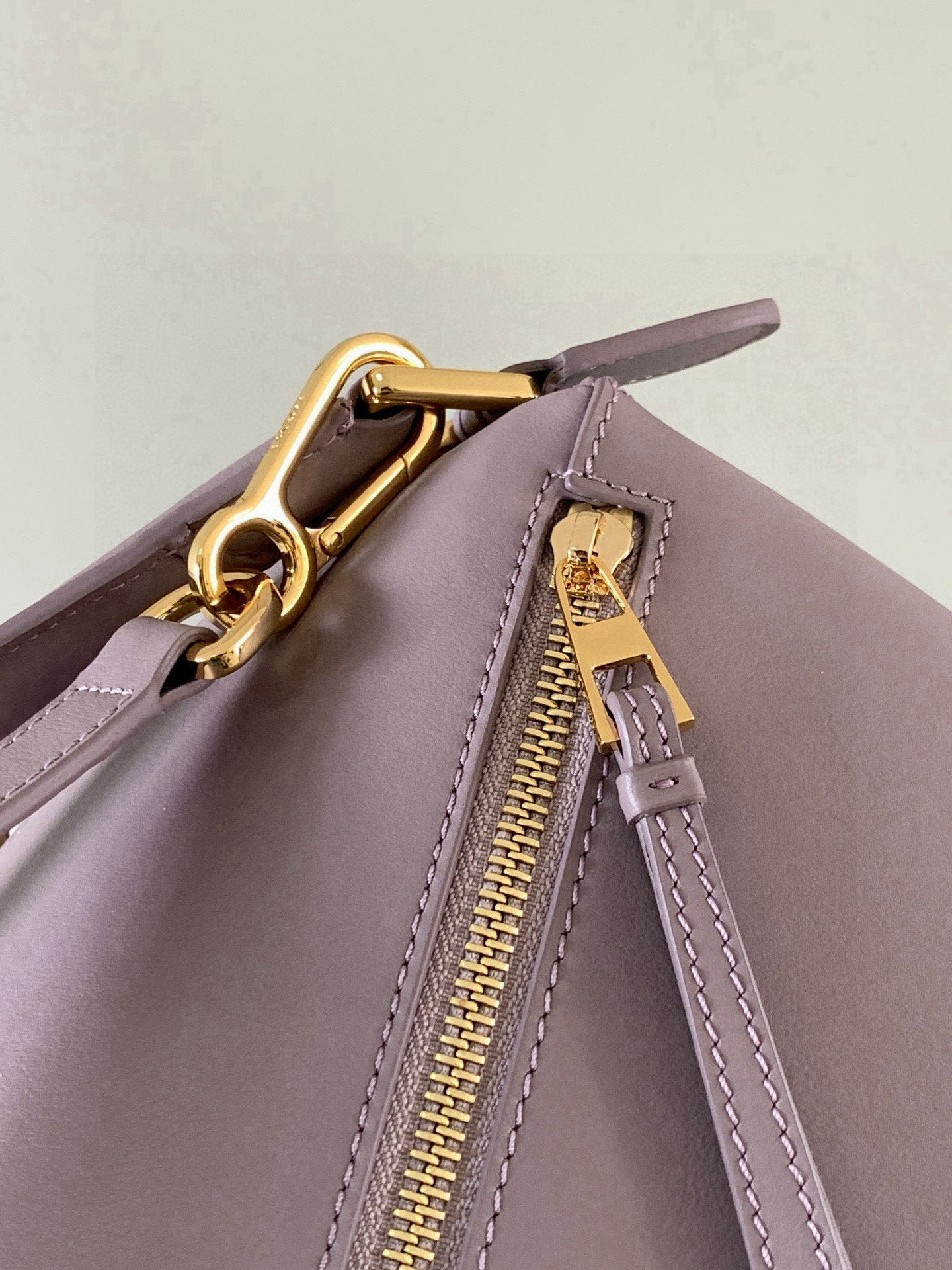 Loewe 新版本几何包小号24CM Puzzle手袋