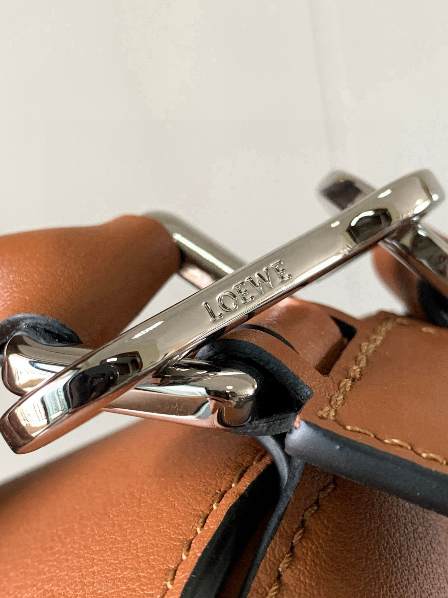 Loewe 新版本几何包小号24CM Puzzle手袋