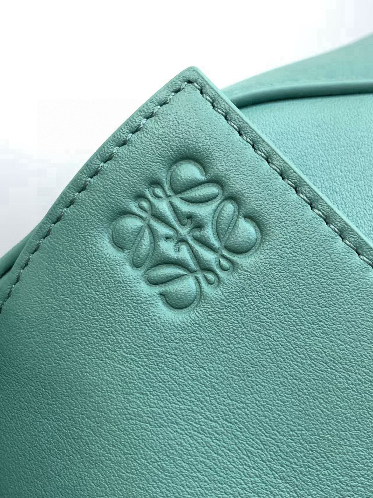Loewe 新版本几何包小号24CM Puzzle手袋