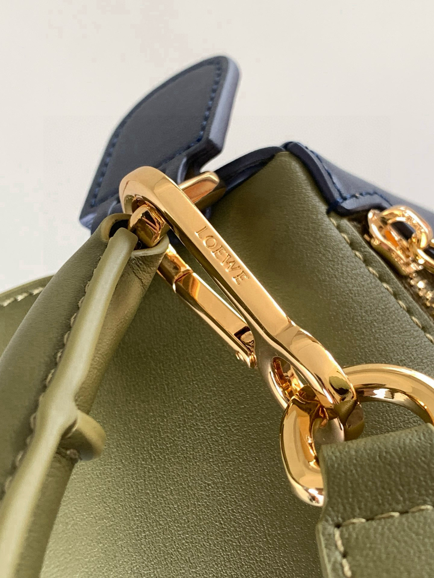 Loewe 新版本几何包小号24CM Puzzle手袋