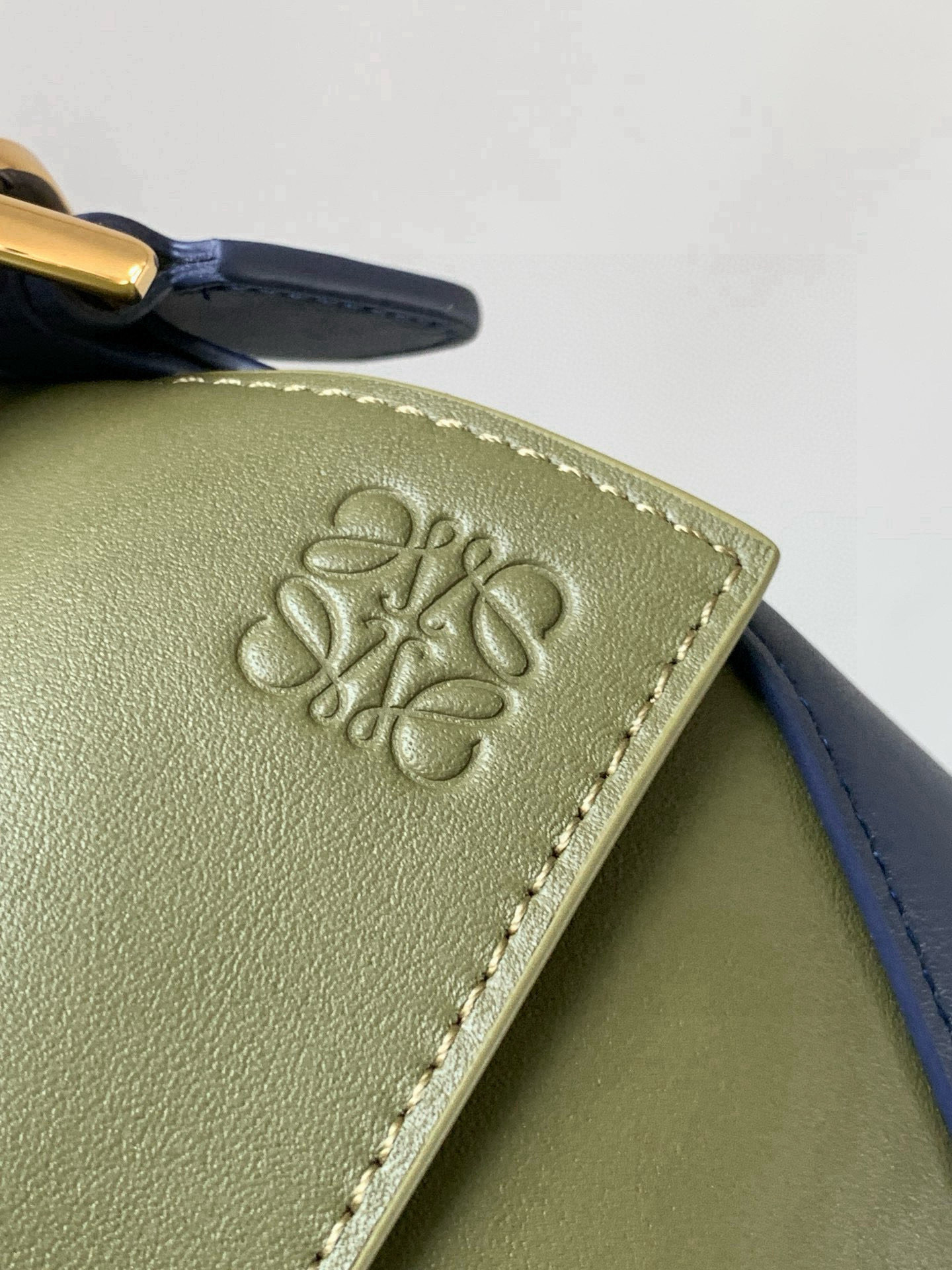 Loewe 新版本几何包小号24CM Puzzle手袋