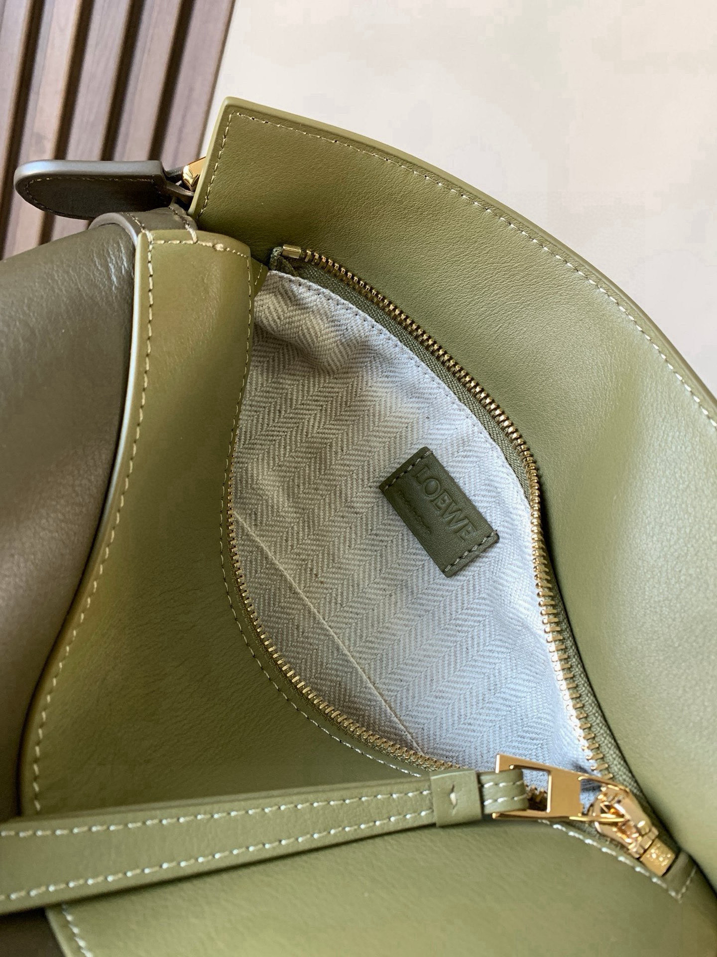 Loewe 新版本几何包小号24CM Puzzle手袋