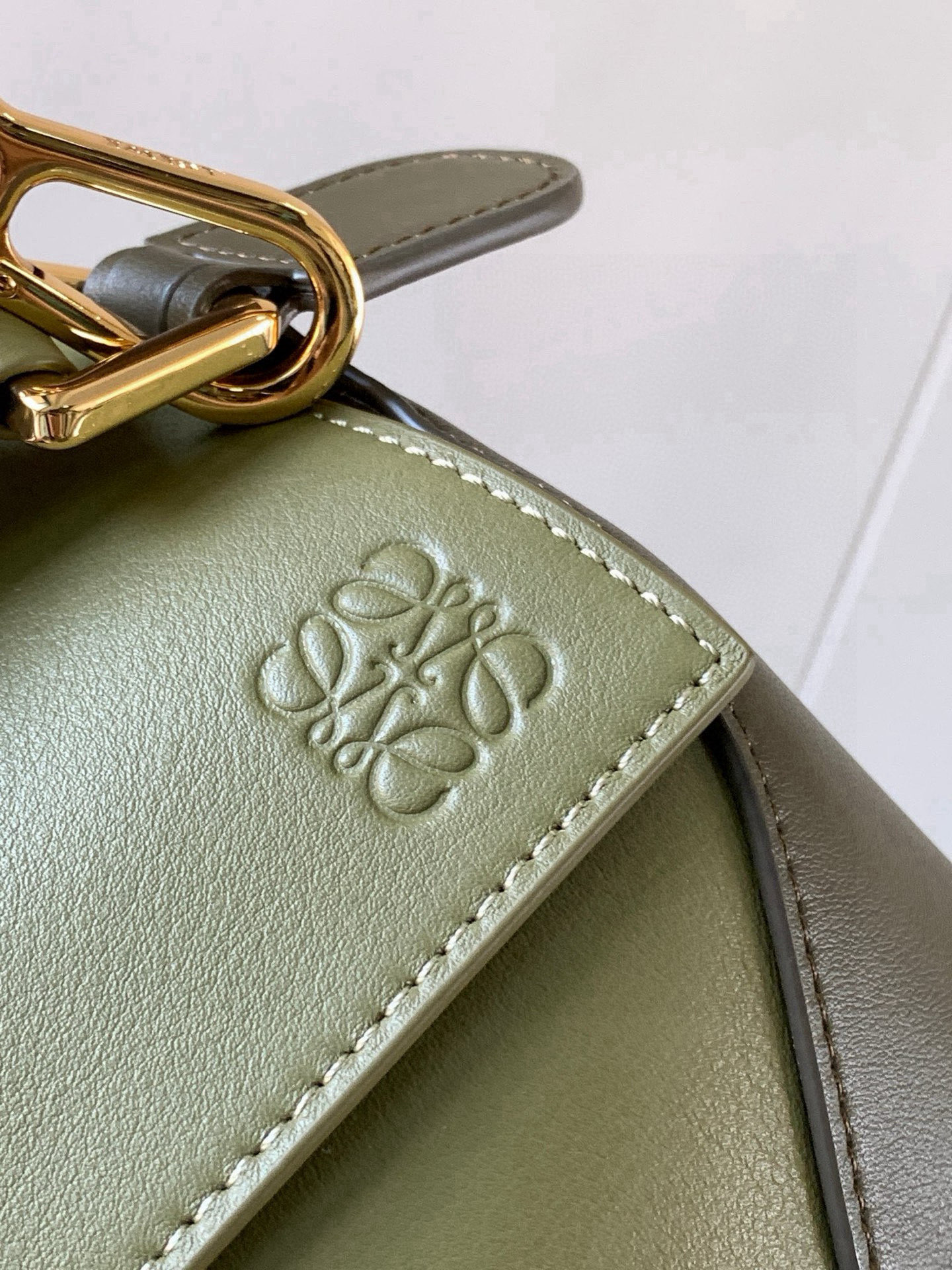 Loewe 新版本几何包小号24CM Puzzle手袋
