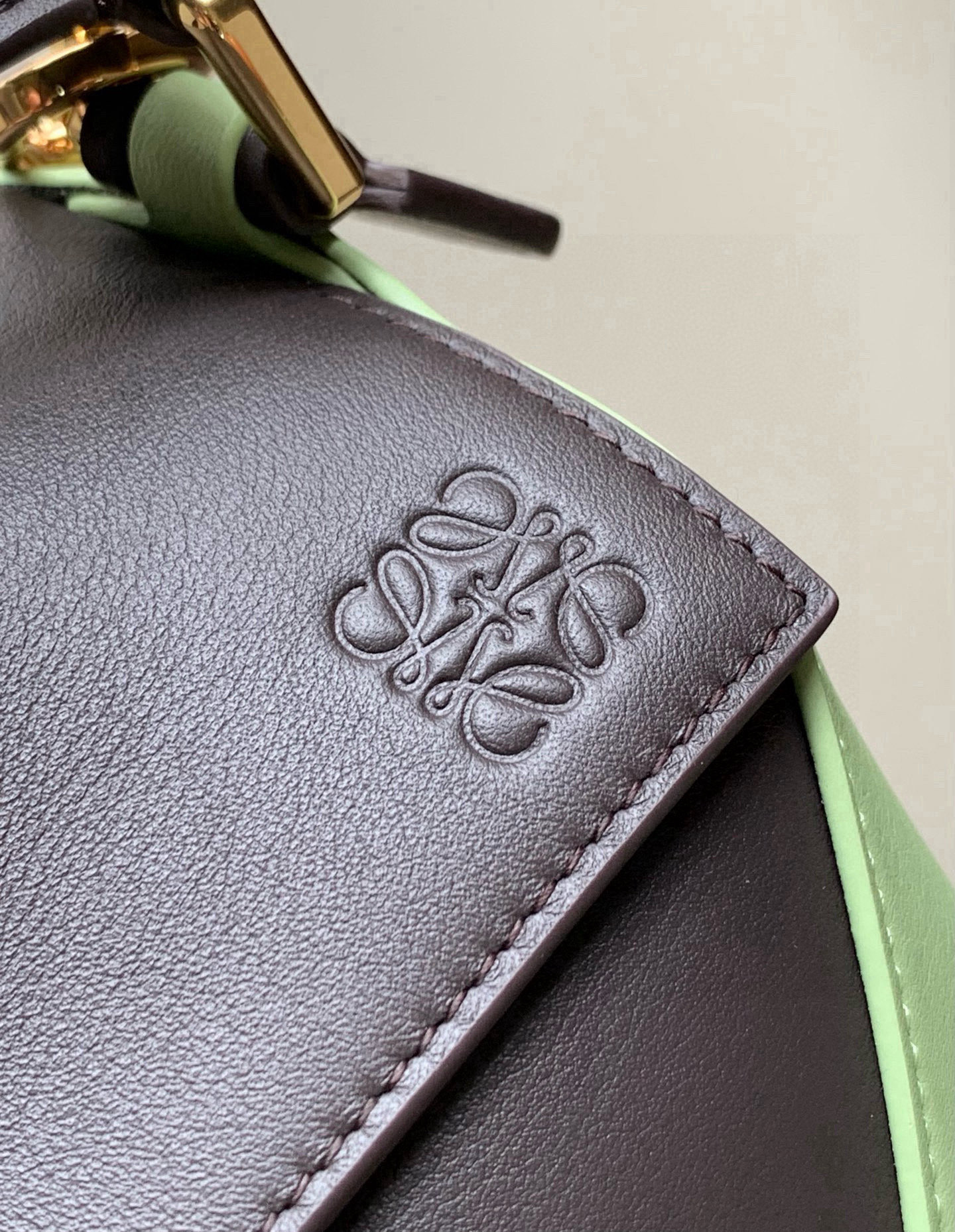 Loewe 新版本几何包小号24CM Puzzle手袋