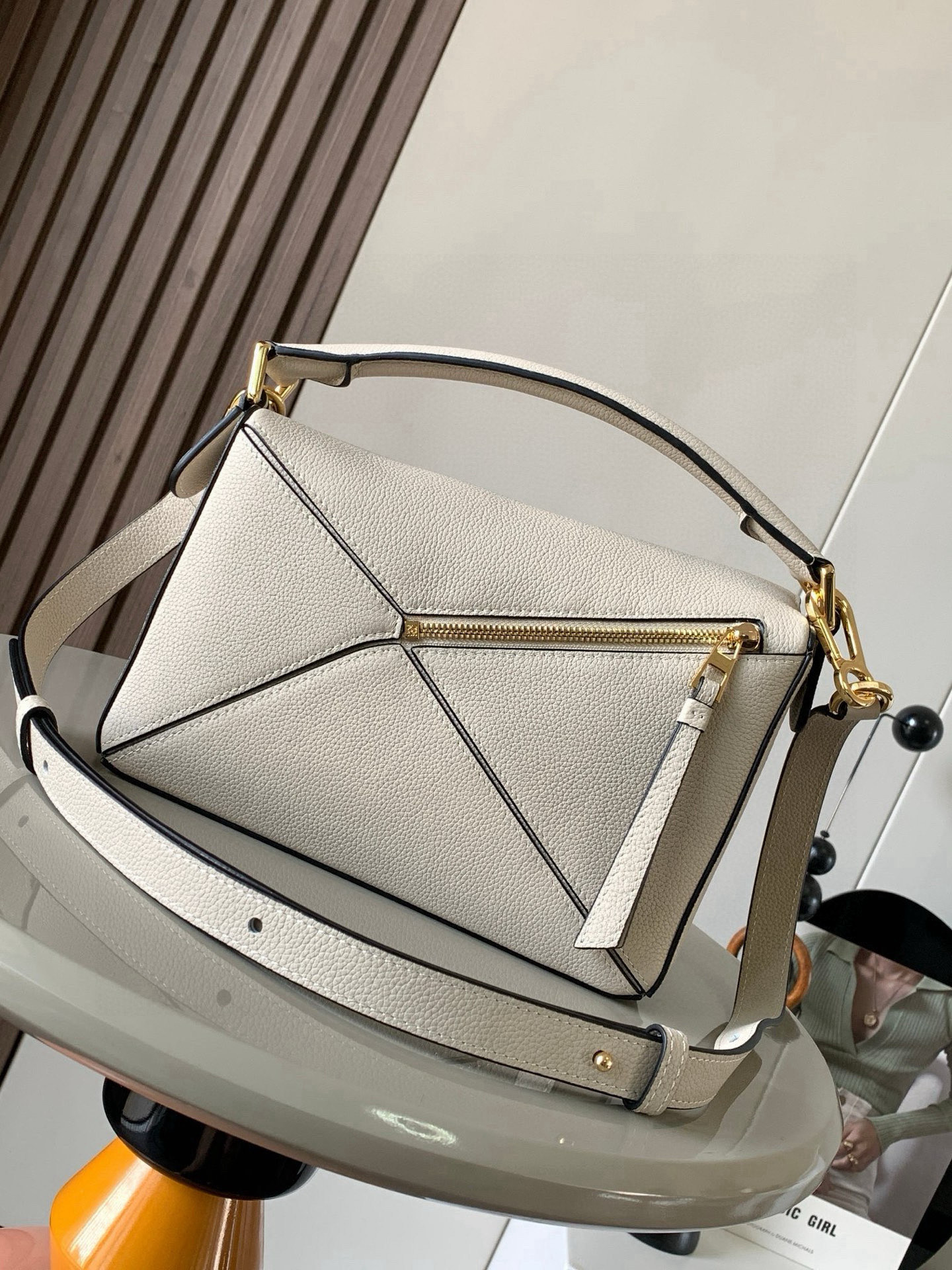 Loewe 限时特价几何包24CMPuzzle手袋